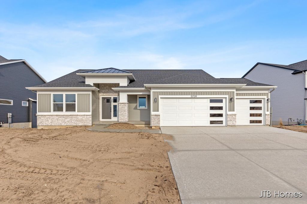 Photo of 15709 Norwalk Road, Grand Haven, MI 49417 (MLS # 25047674)