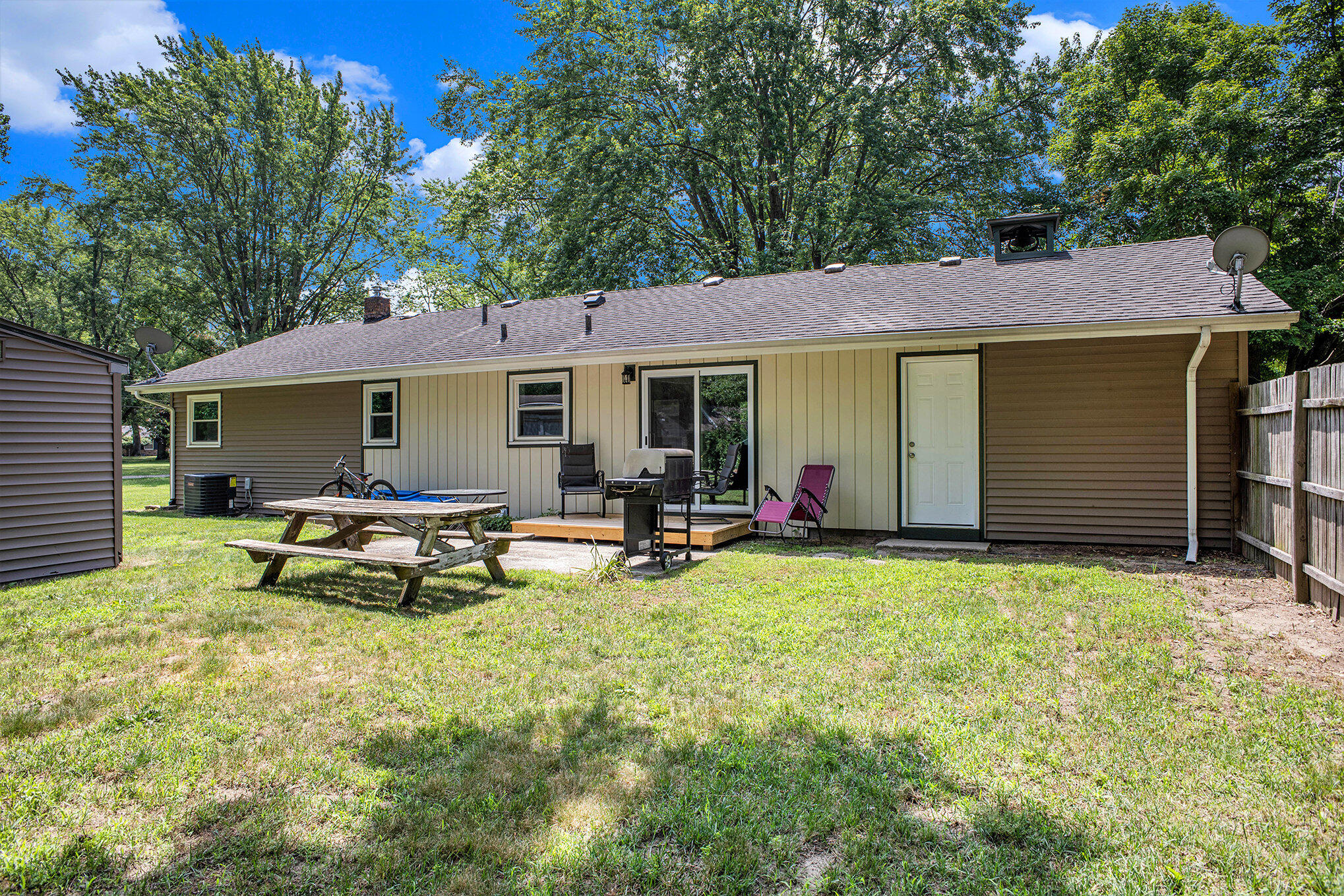 3341 Circle Drive