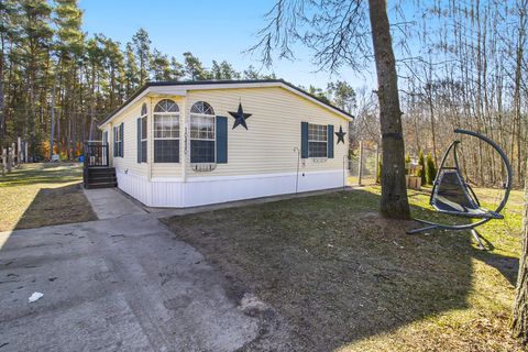 10430 90th Avenue Mecosta MI 49332