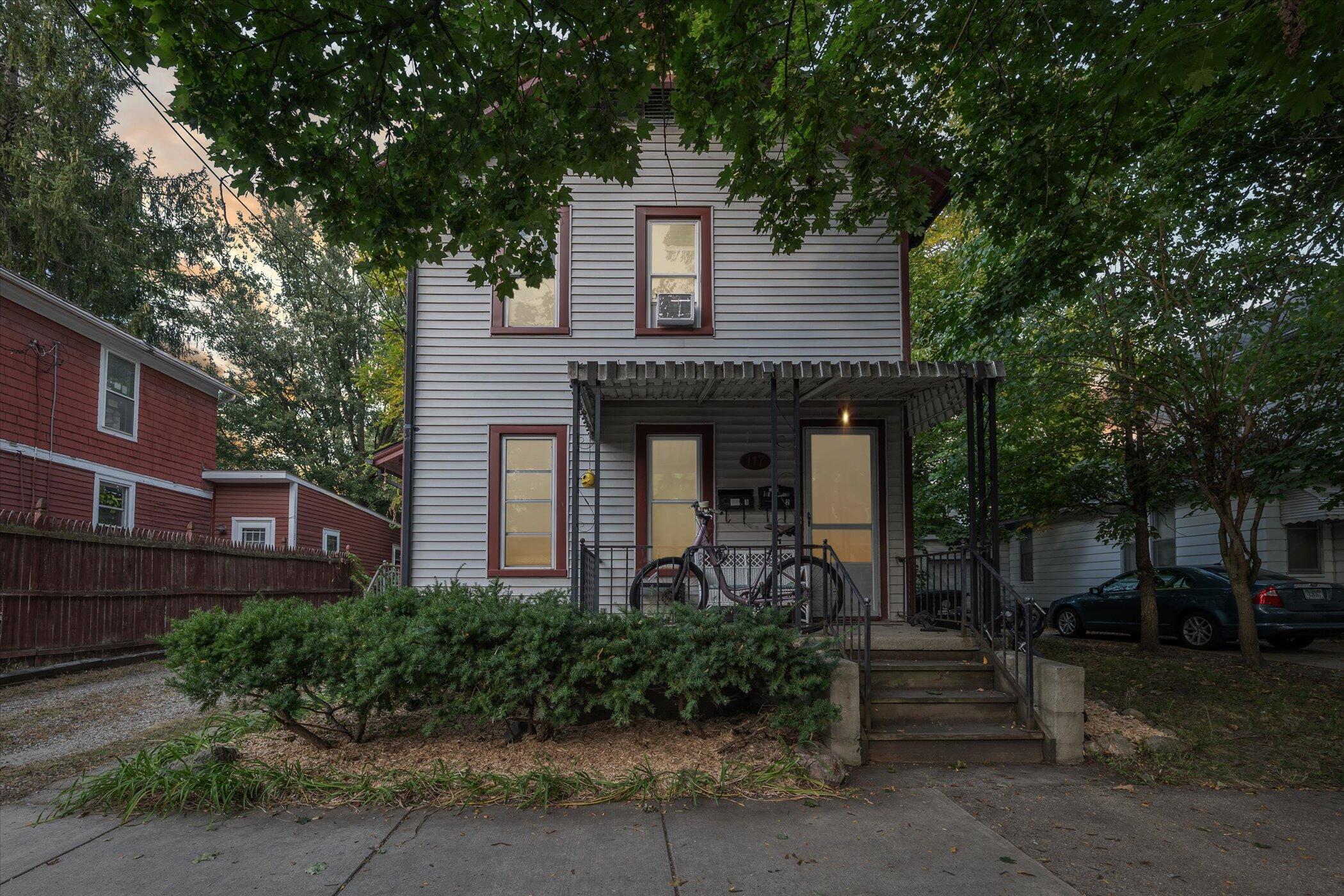 Ann Arbor, Michigan 48104, United States, ,Residential,Pending,212084