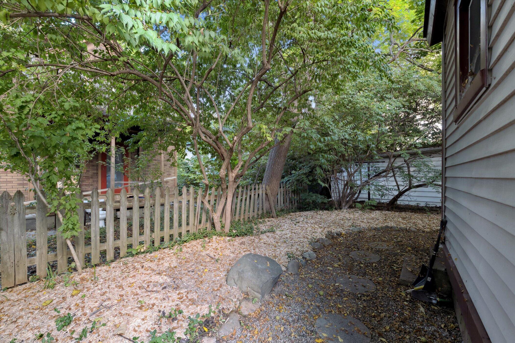 Ann Arbor, Michigan 48104, United States, ,Residential,Pending,212084