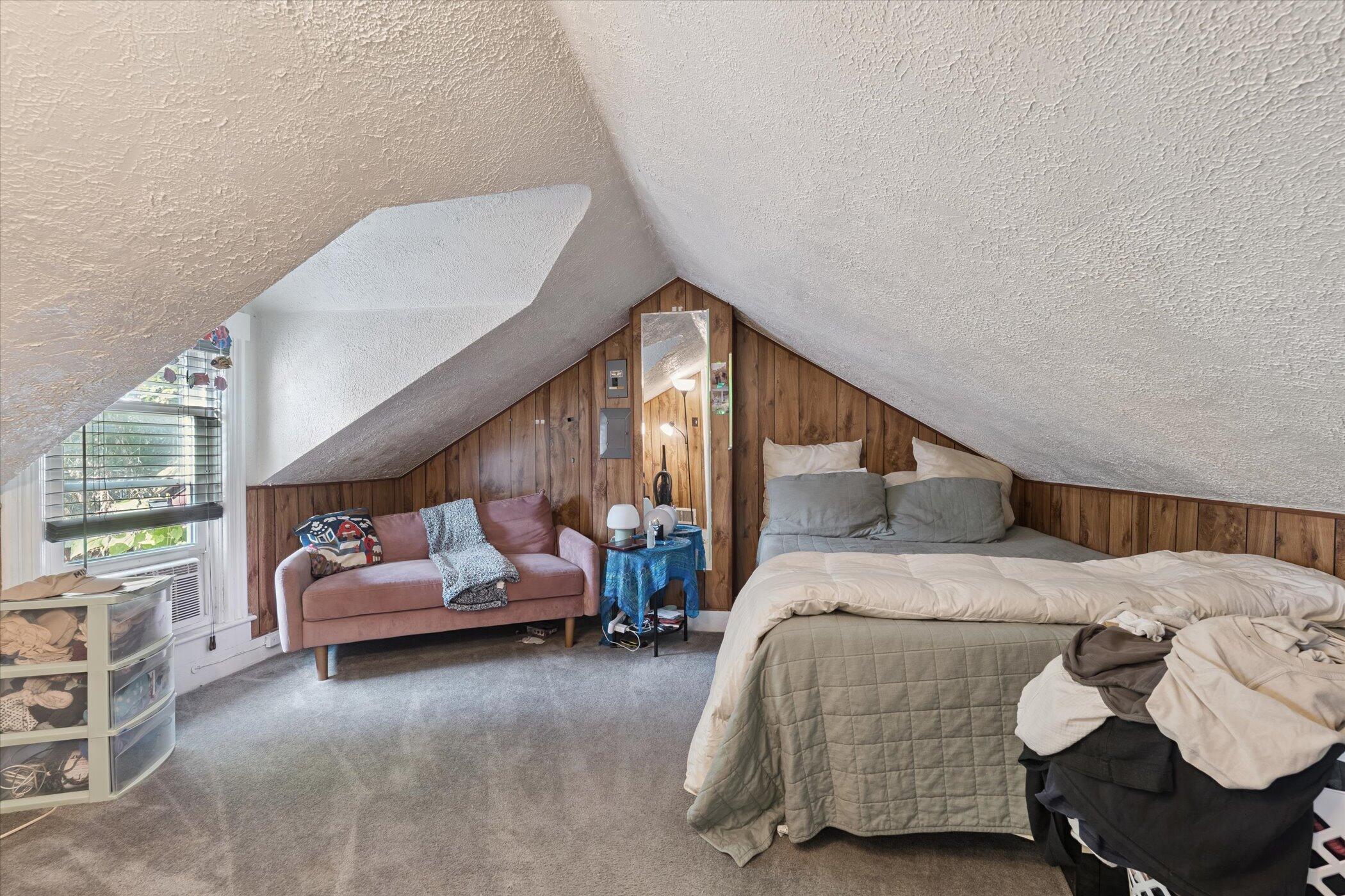 Ann Arbor, Michigan 48104, United States, ,Residential,Pending,212084