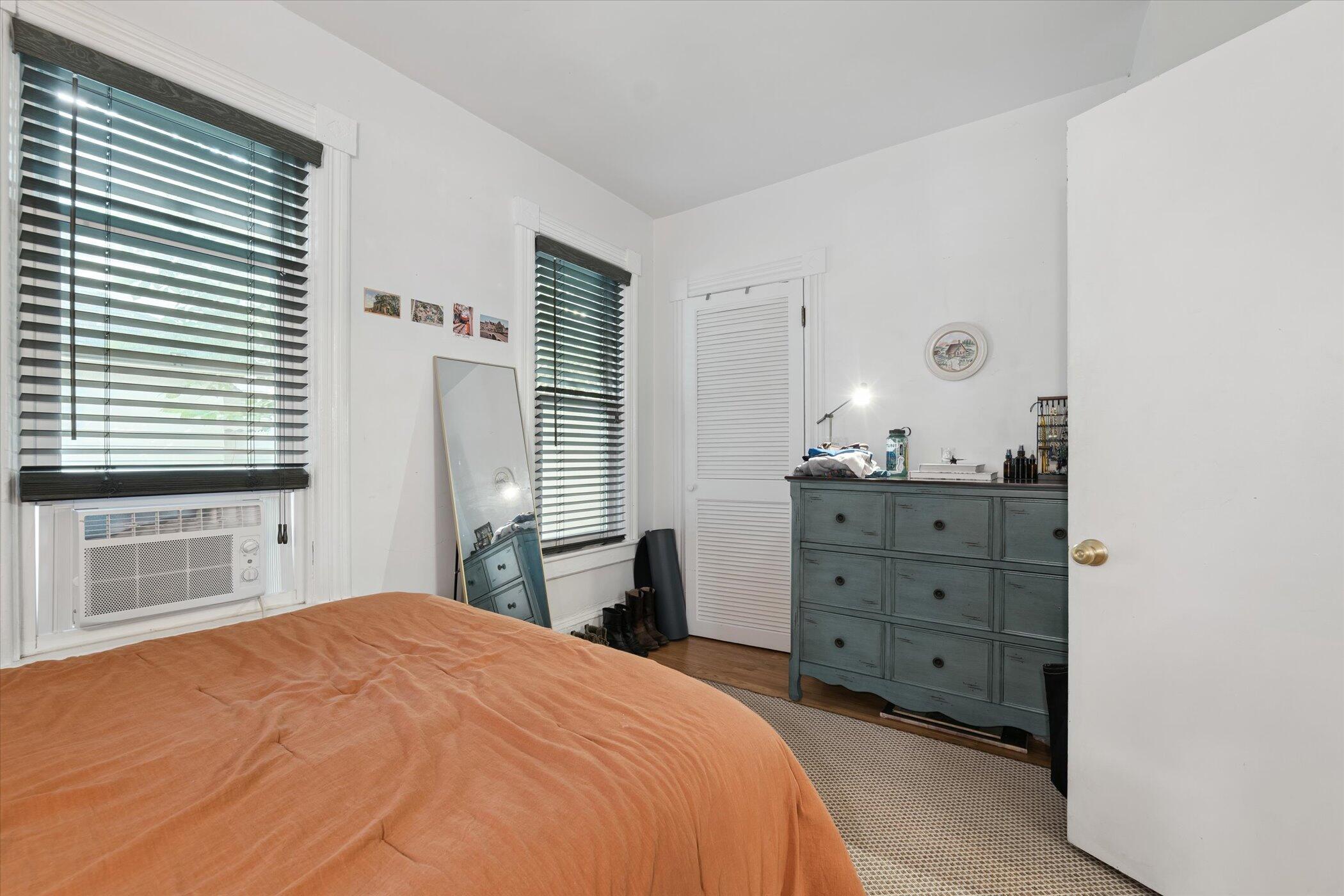 Ann Arbor, Michigan 48104, United States, ,Residential,Pending,212084