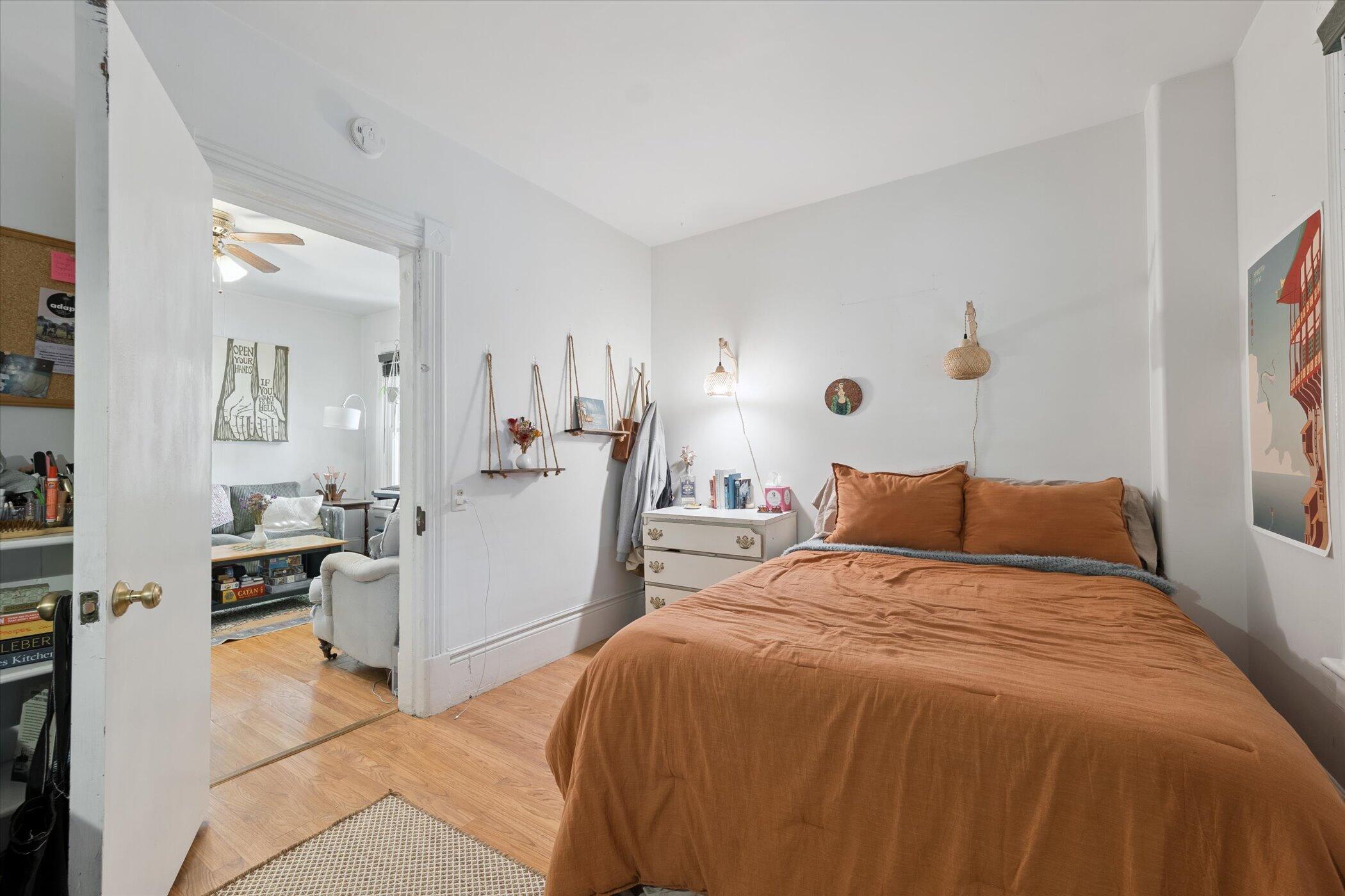 Ann Arbor, Michigan 48104, United States, ,Residential,Pending,212084