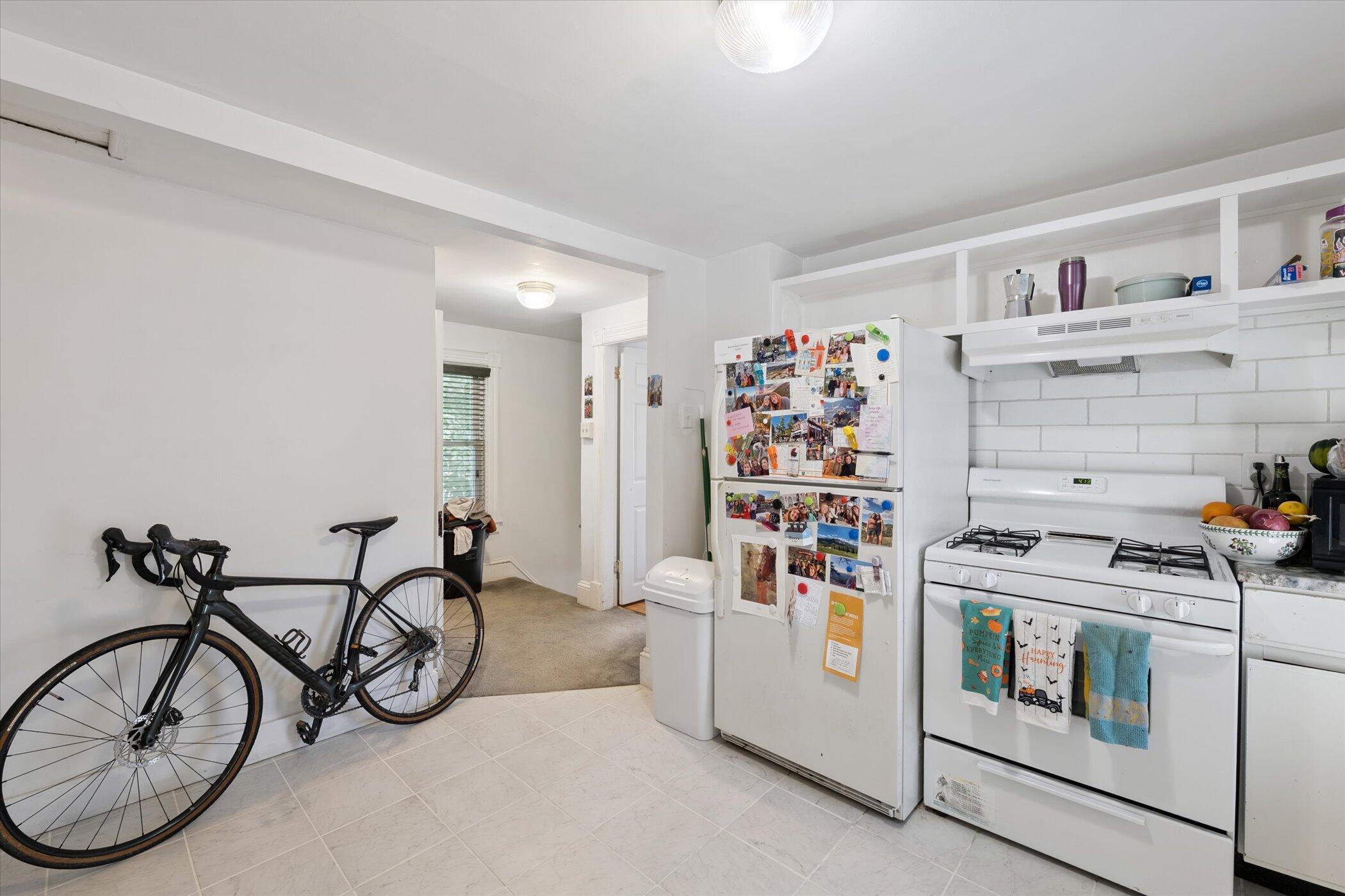 Ann Arbor, Michigan 48104, United States, ,Residential,Pending,212084