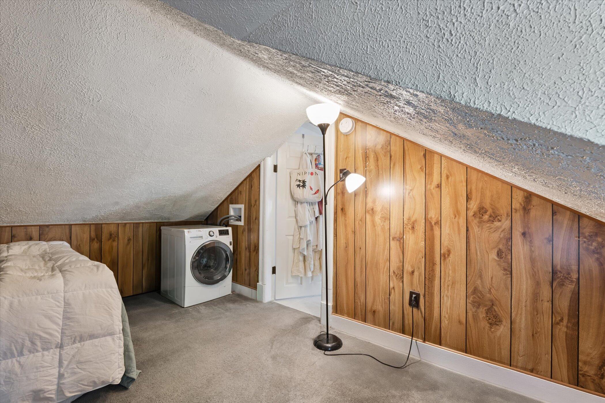 Ann Arbor, Michigan 48104, United States, ,Residential,Pending,212084