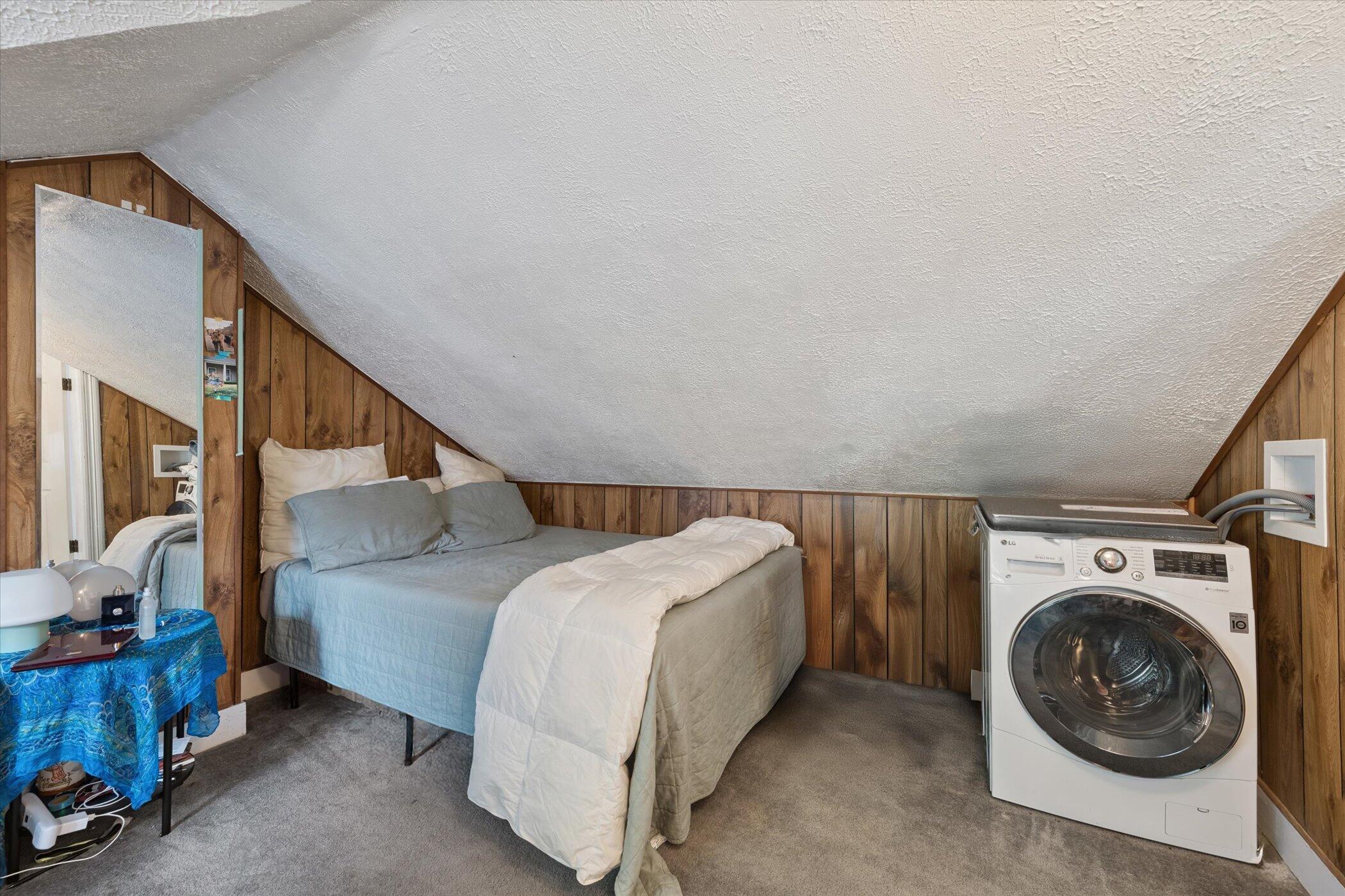 Ann Arbor, Michigan 48104, United States, ,Residential,Pending,212084