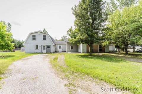 Photo for 1402 E Deaner Road NE