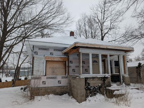 107 E Chicago Street Buchanan MI 49107