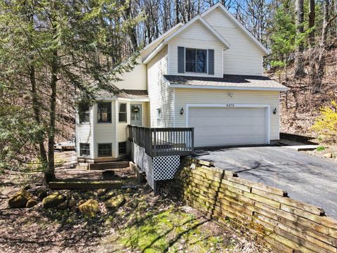 Photo of 6479 Lakeshore Avenue, West Olive, MI 49460 (MLS # 26016783)