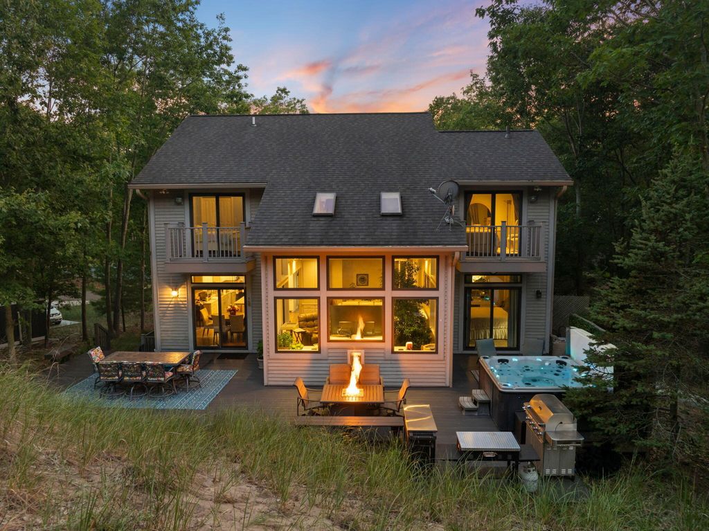 Photo of 18860 Piney Point Drive, Spring Lake, MI 49456 (MLS # 25035886)