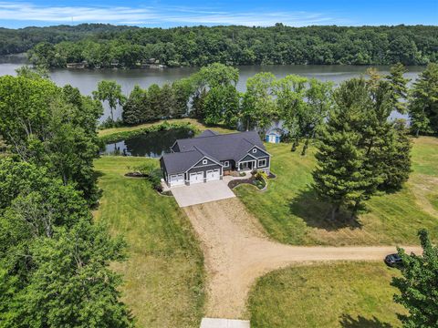 3589 Shoreline Drive Allegan MI 49010
