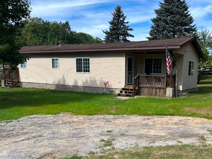 Photo 1 of 17 — 4695 Miramar Avenue, Newaygo, MI 49337