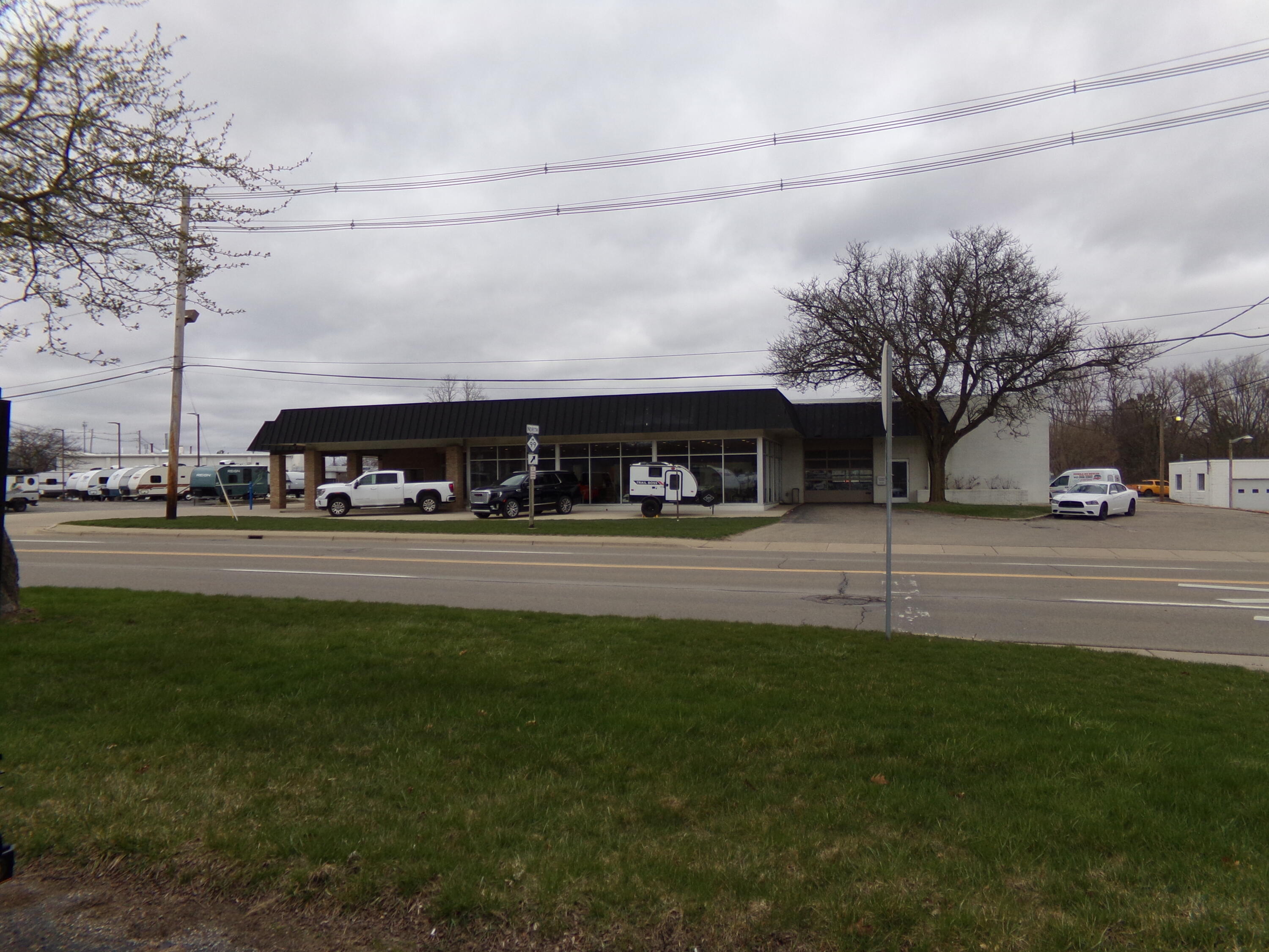 99 W Carleton Road