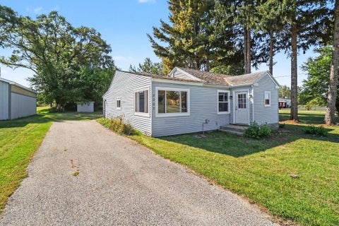 Photo of 2207 W US Highway 10, Ludington, MI 49431 (MLS # 26053814)