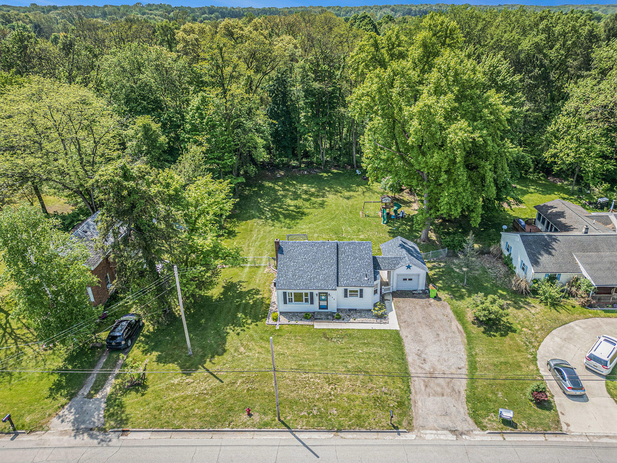 509 W W. Burr Oak Street