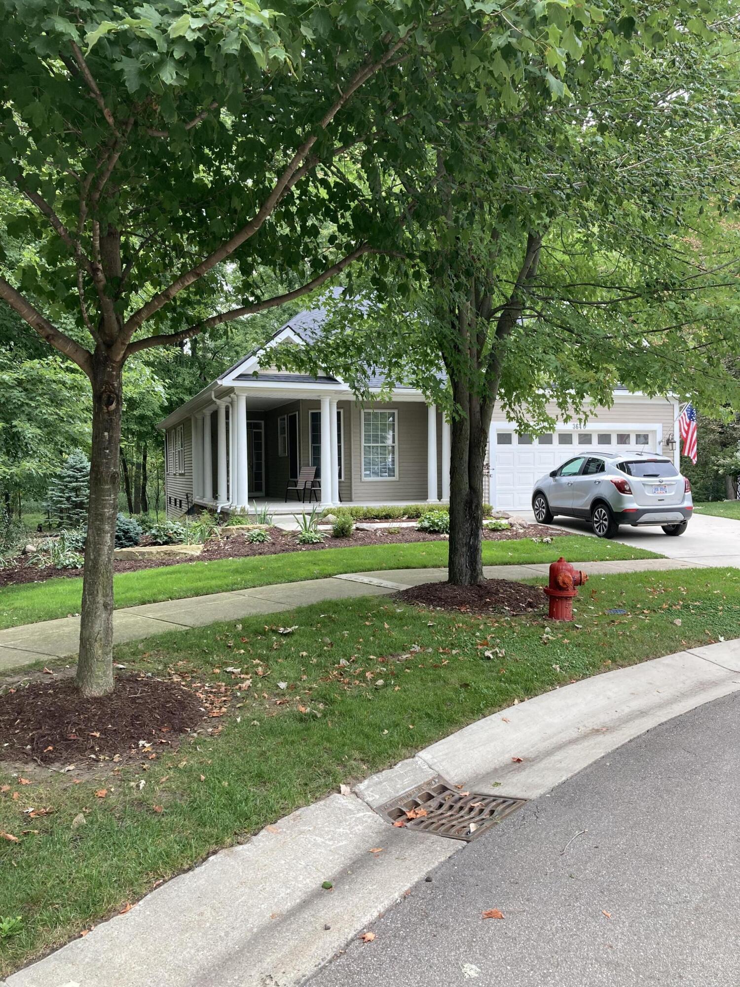 Auburn Hills, Michigan 48326, United States, 3 Bedrooms Bedrooms, ,2 BathroomsBathrooms,Residential,Pending,237147