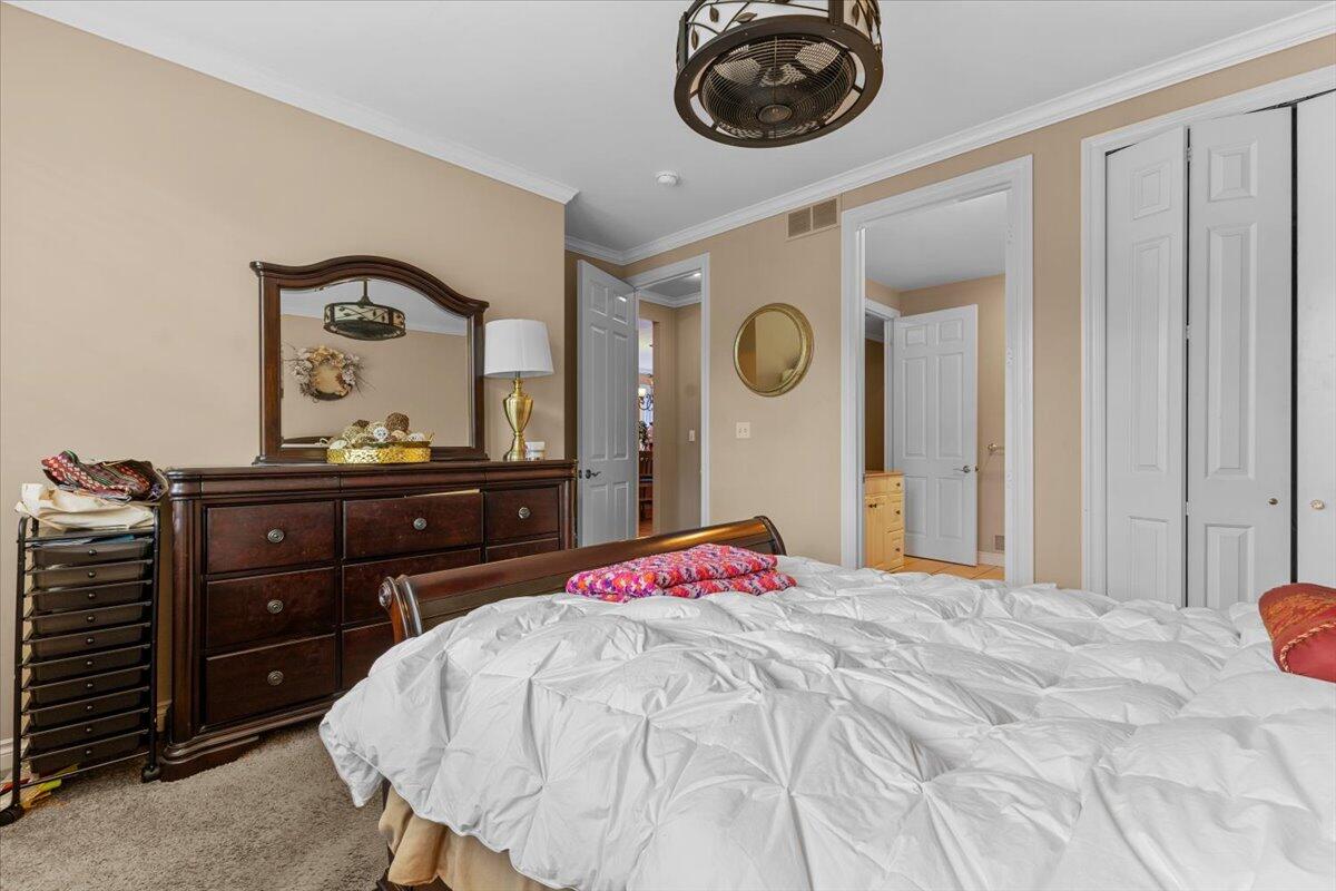 18401 Fox Hollow Court