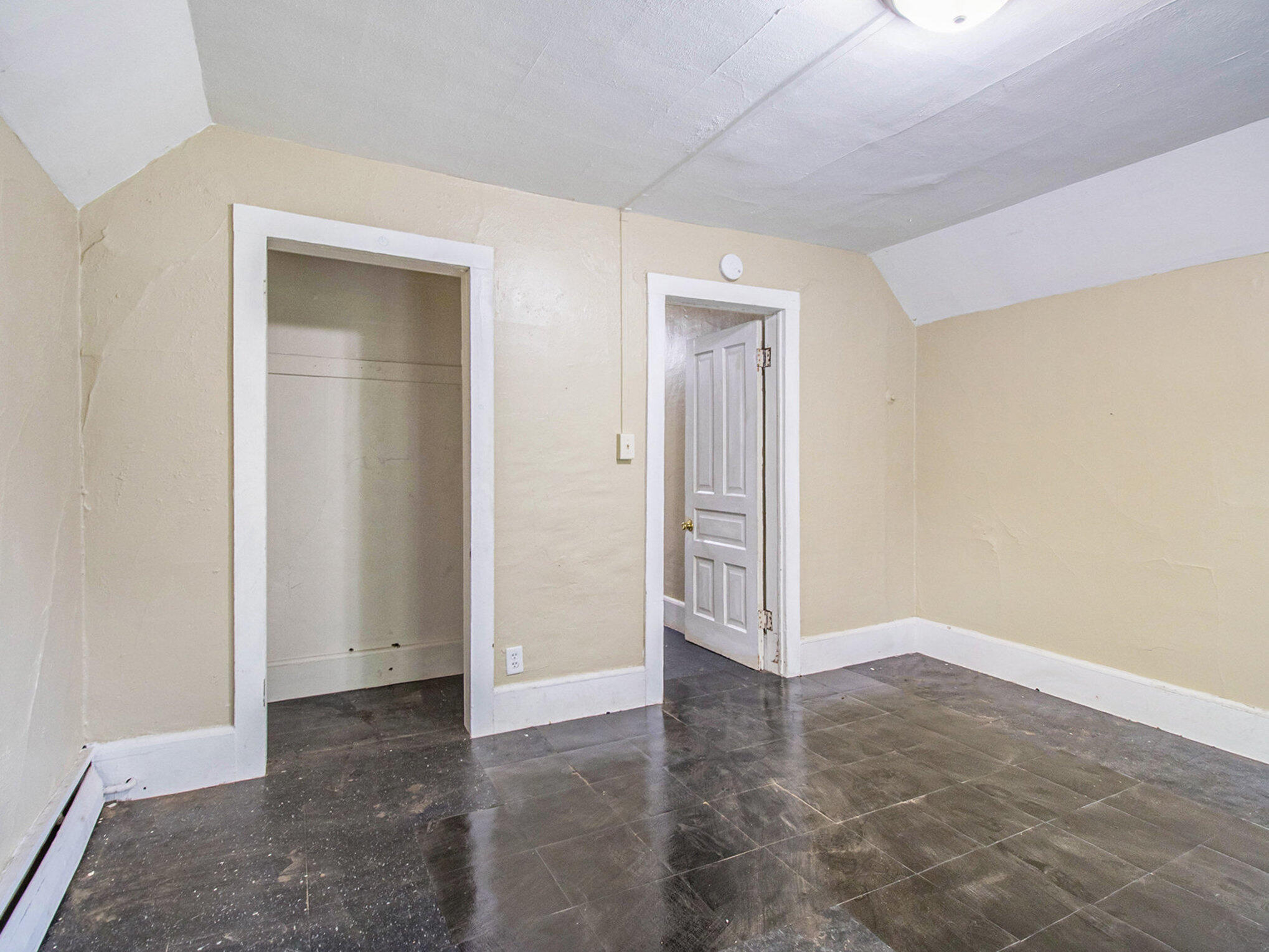 Kalamazoo, Michigan 49048, United States, ,Residential,Active,47693