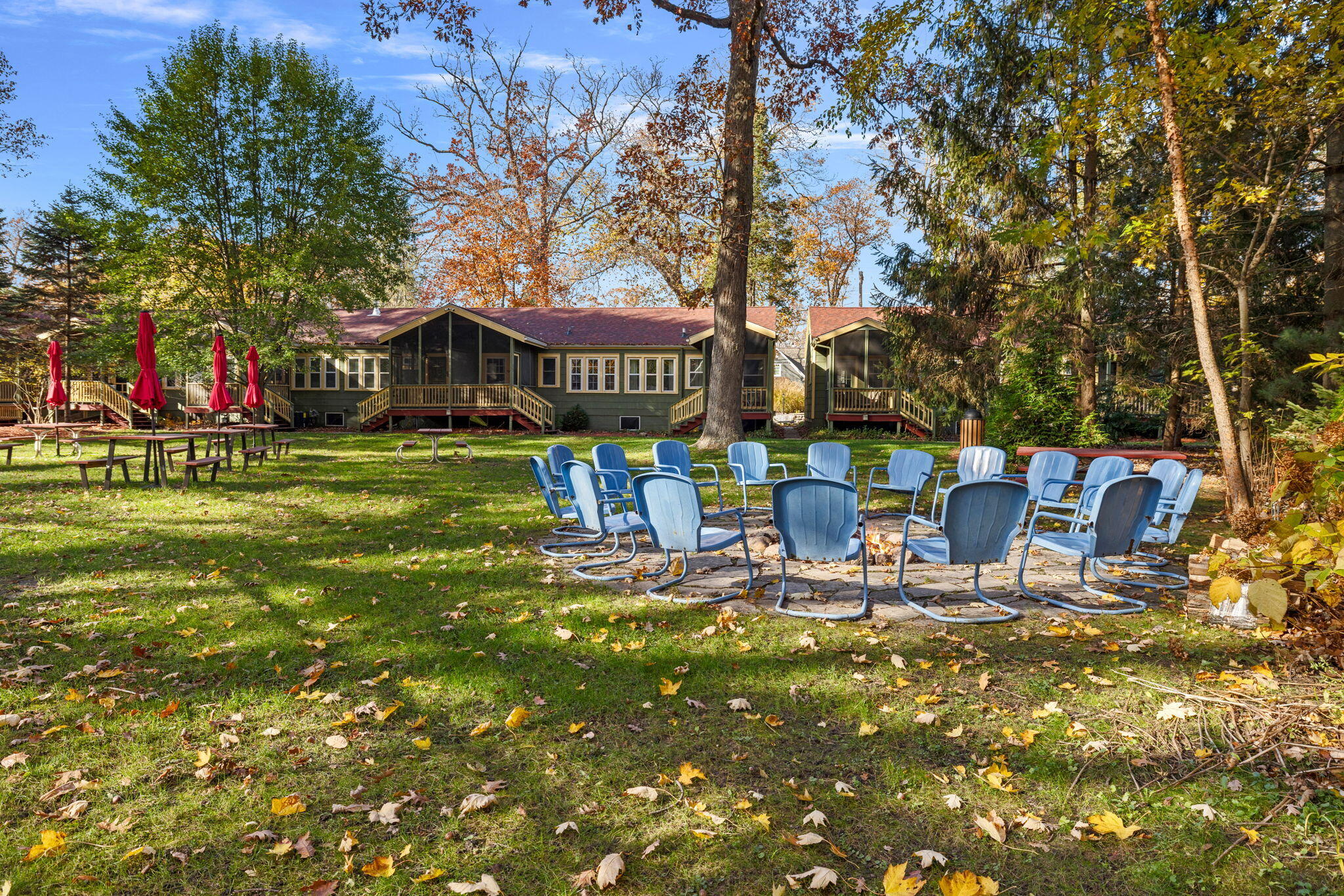 Union Pier, Michigan 49129, United States, 2 Bedrooms Bedrooms, ,1 BathroomBathrooms,Residential,Active,195118