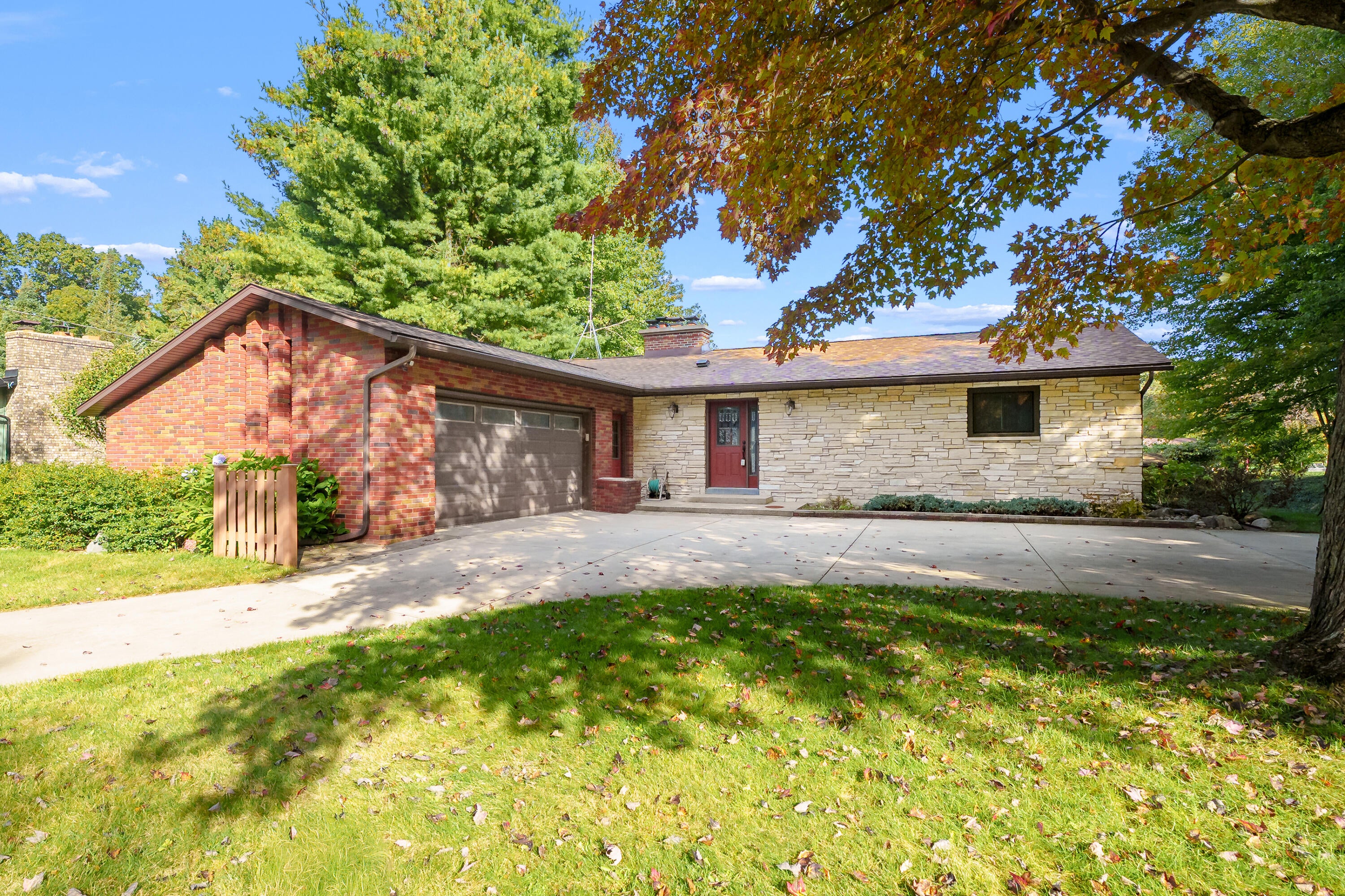 8138 Heritage Drive