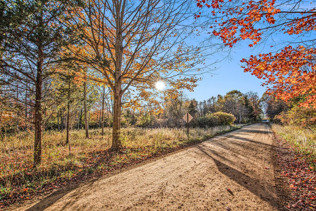 Photo of VL Beachview Drive, South Haven, MI 49090 (MLS # 25056332)