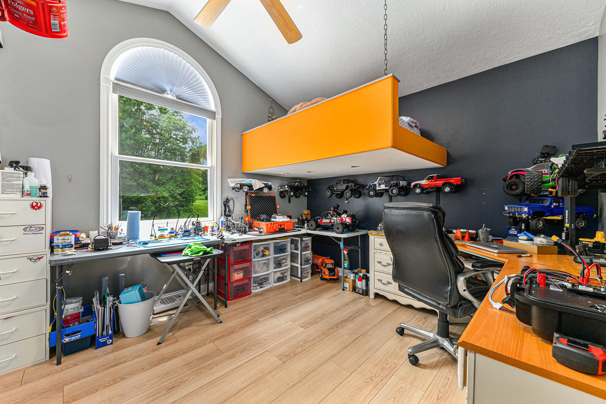 Augusta, Michigan 49012, United States, 5 Bedrooms Bedrooms, ,4 BathroomsBathrooms,Residential,Active,161784