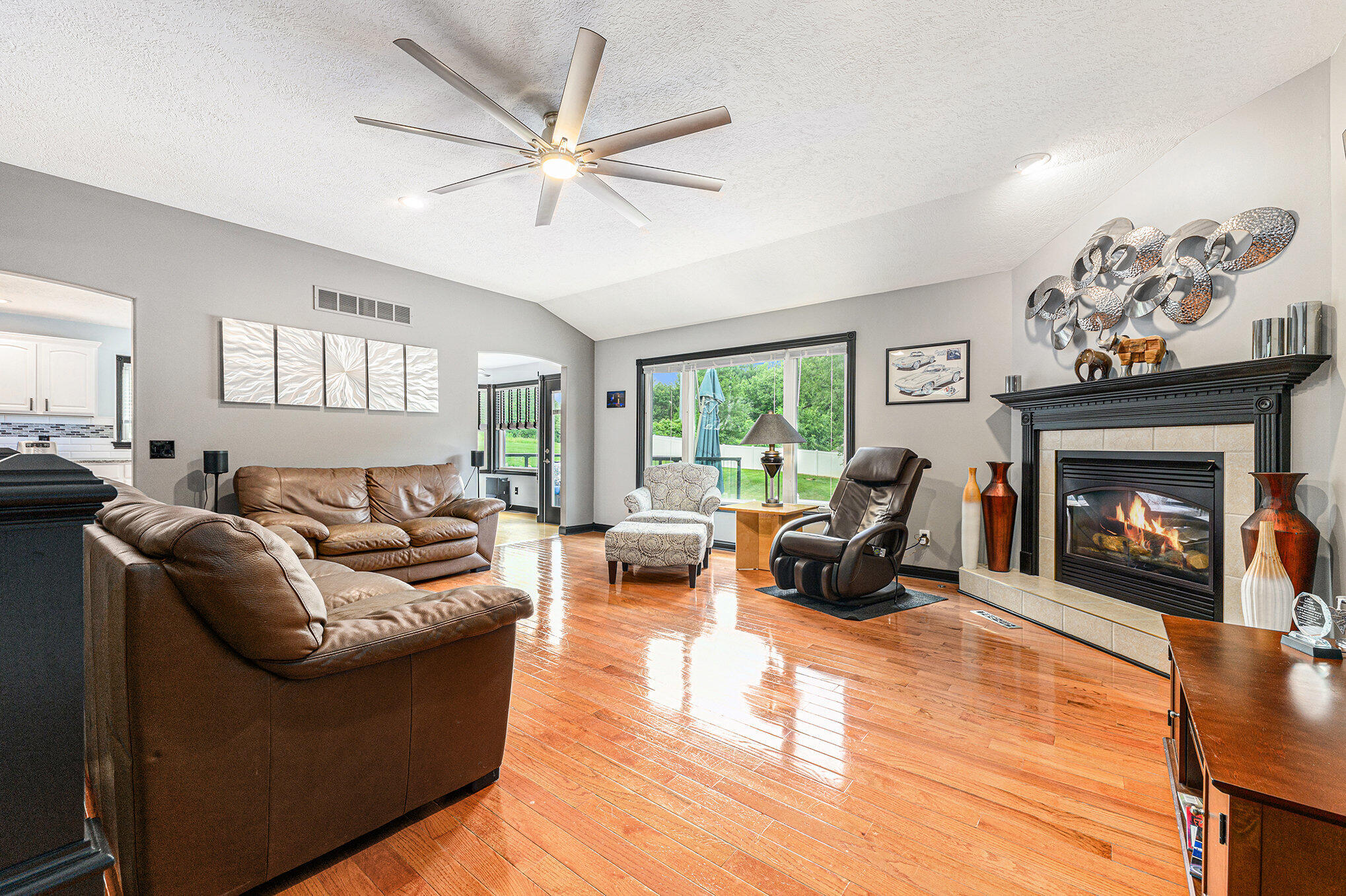 Augusta, Michigan 49012, United States, 5 Bedrooms Bedrooms, ,4 BathroomsBathrooms,Residential,Active,161784