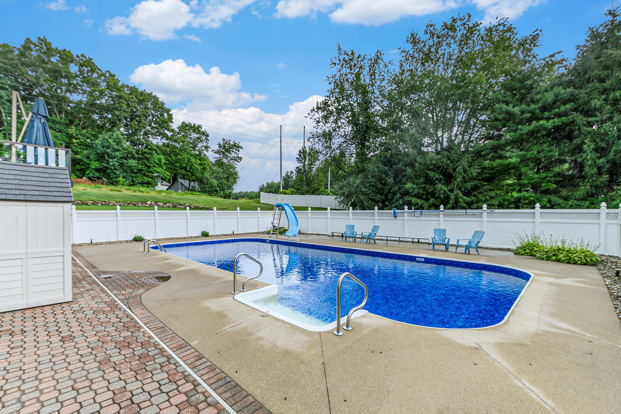 Augusta, Michigan 49012, United States, 5 Bedrooms Bedrooms, ,4 BathroomsBathrooms,Residential,Active,161784