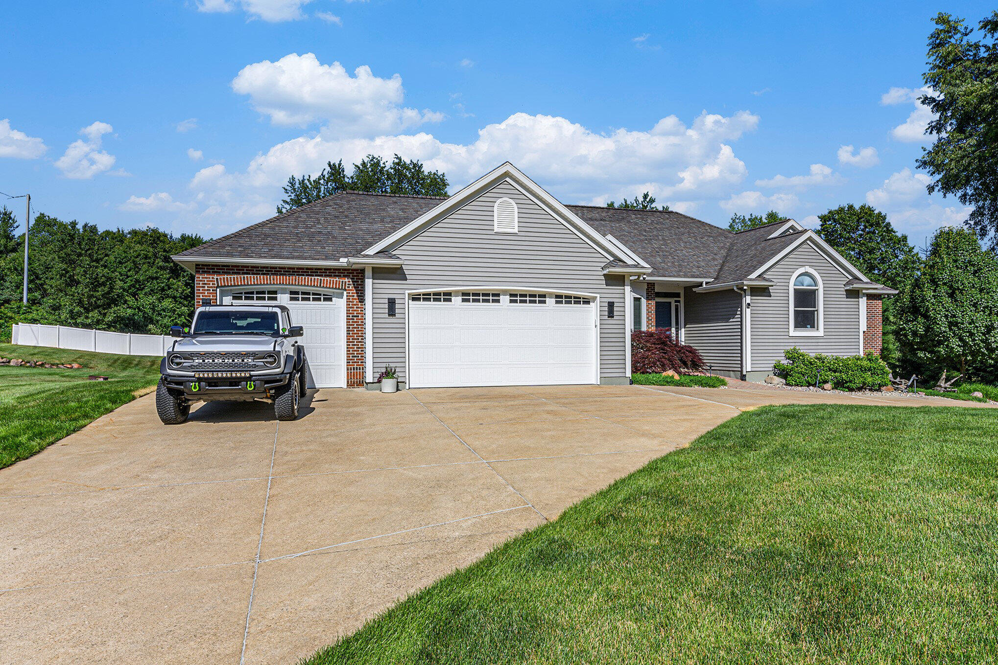 Augusta, Michigan 49012, United States, 5 Bedrooms Bedrooms, ,4 BathroomsBathrooms,Residential,Active,161784