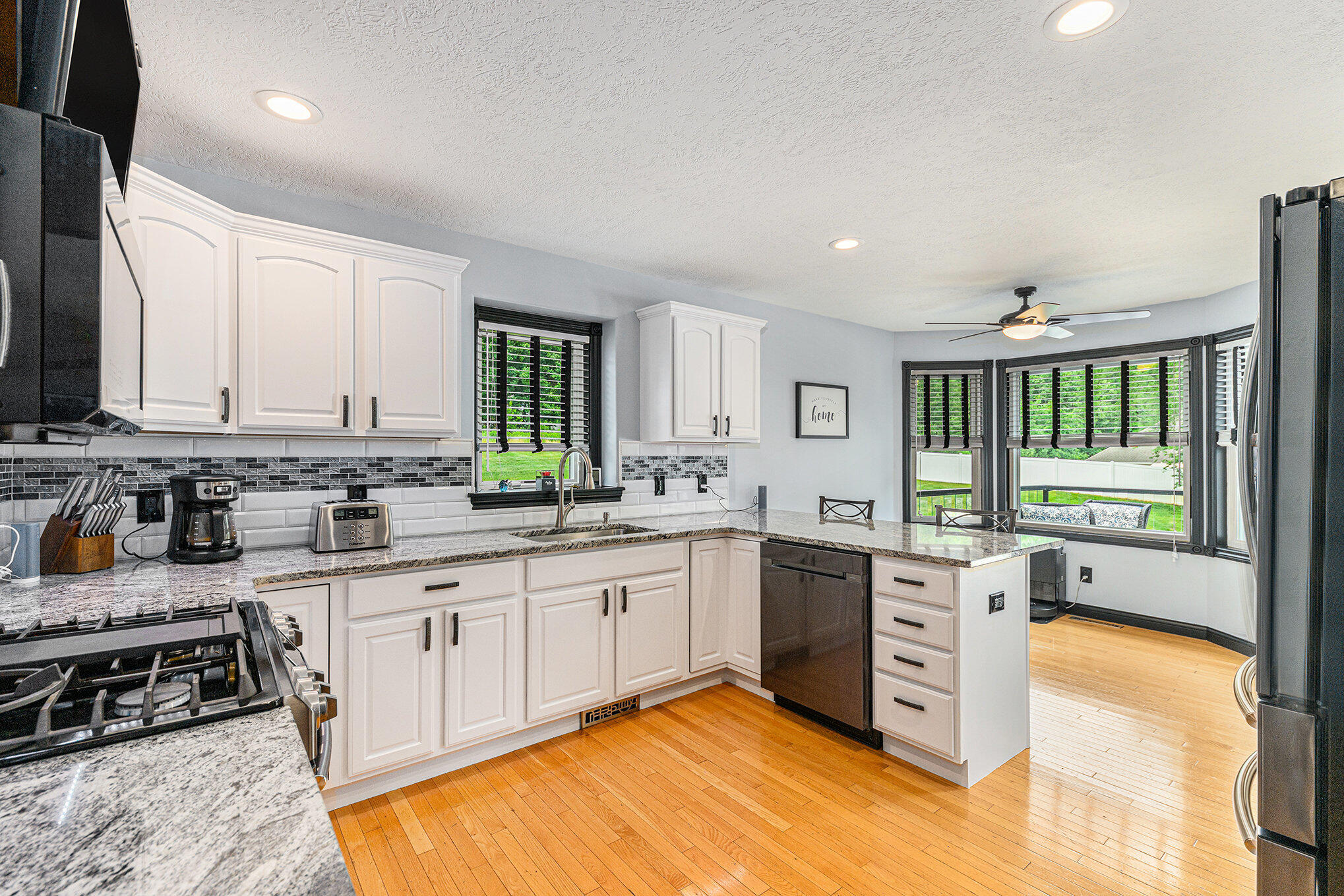 Augusta, Michigan 49012, United States, 5 Bedrooms Bedrooms, ,4 BathroomsBathrooms,Residential,Active,161784