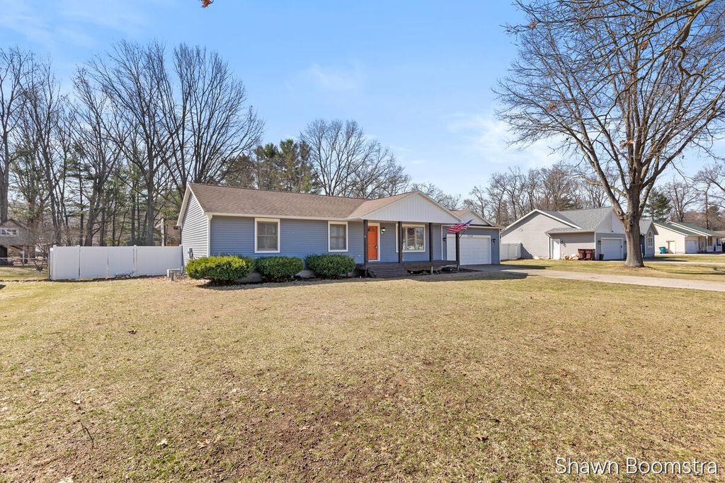 Photo of 1749 Brandel Drive, Muskegon, MI 49445 (MLS # 26011321)