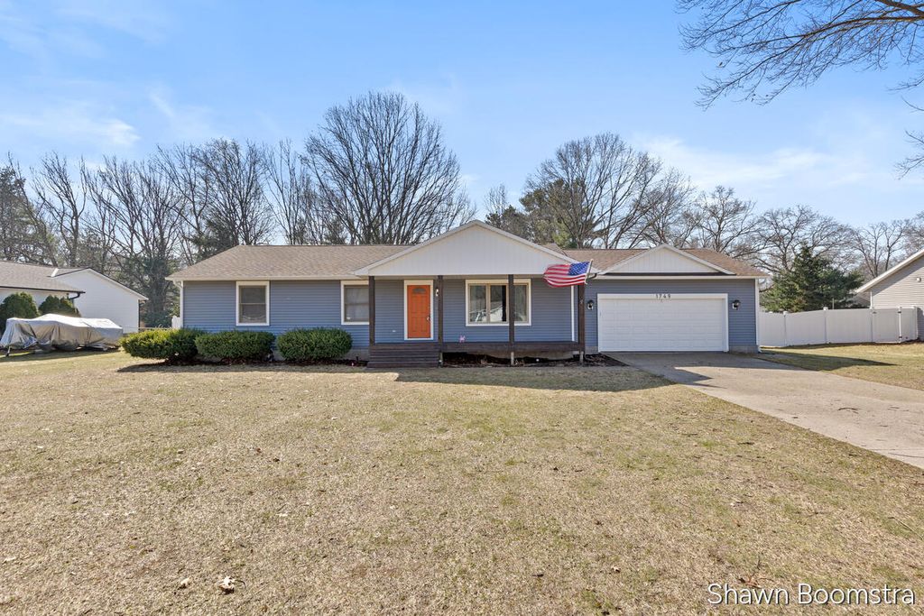 Photo of 1749 Brandel Drive, Muskegon, MI 49445 (MLS # 26011321)