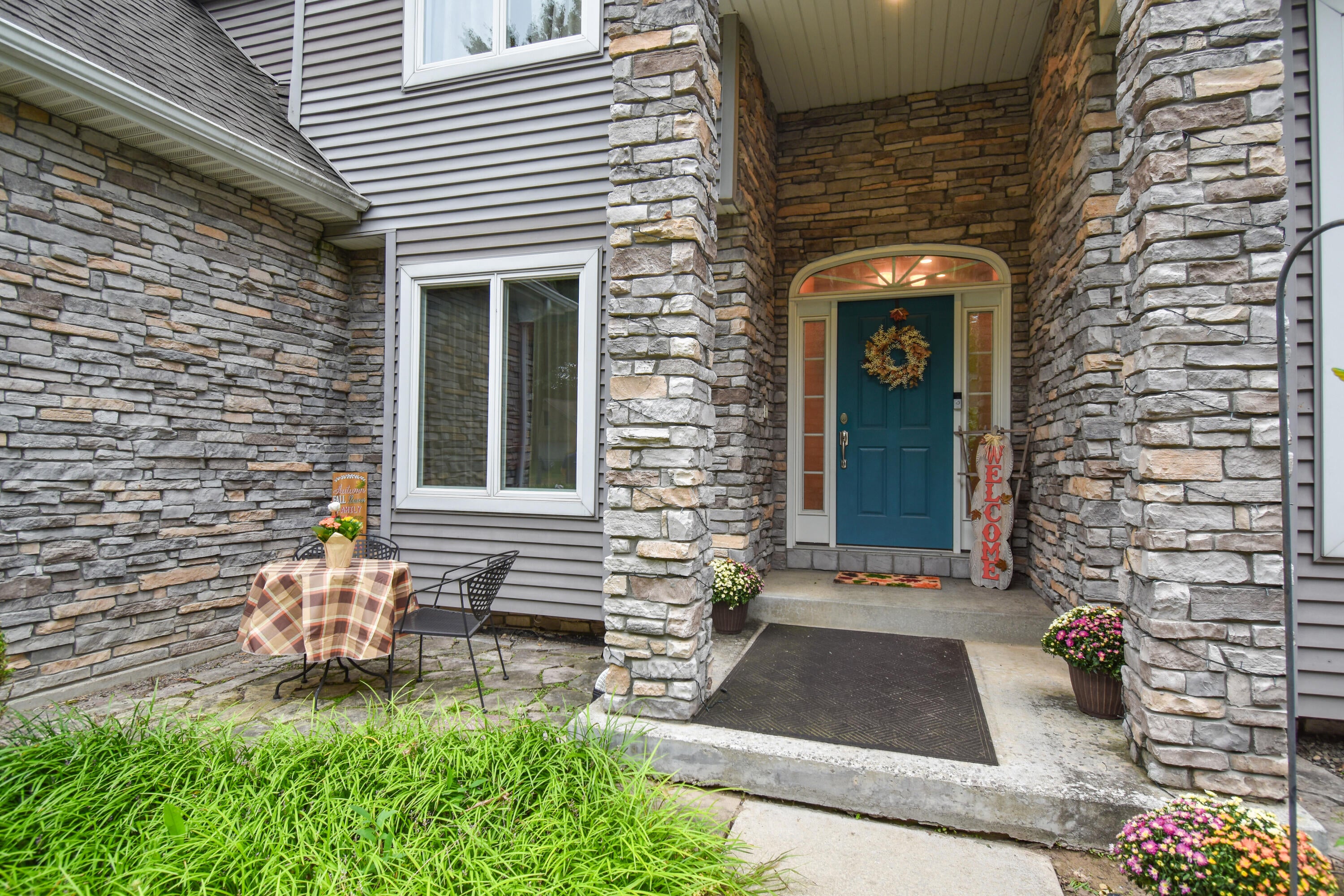 5033 Deerwood Trail