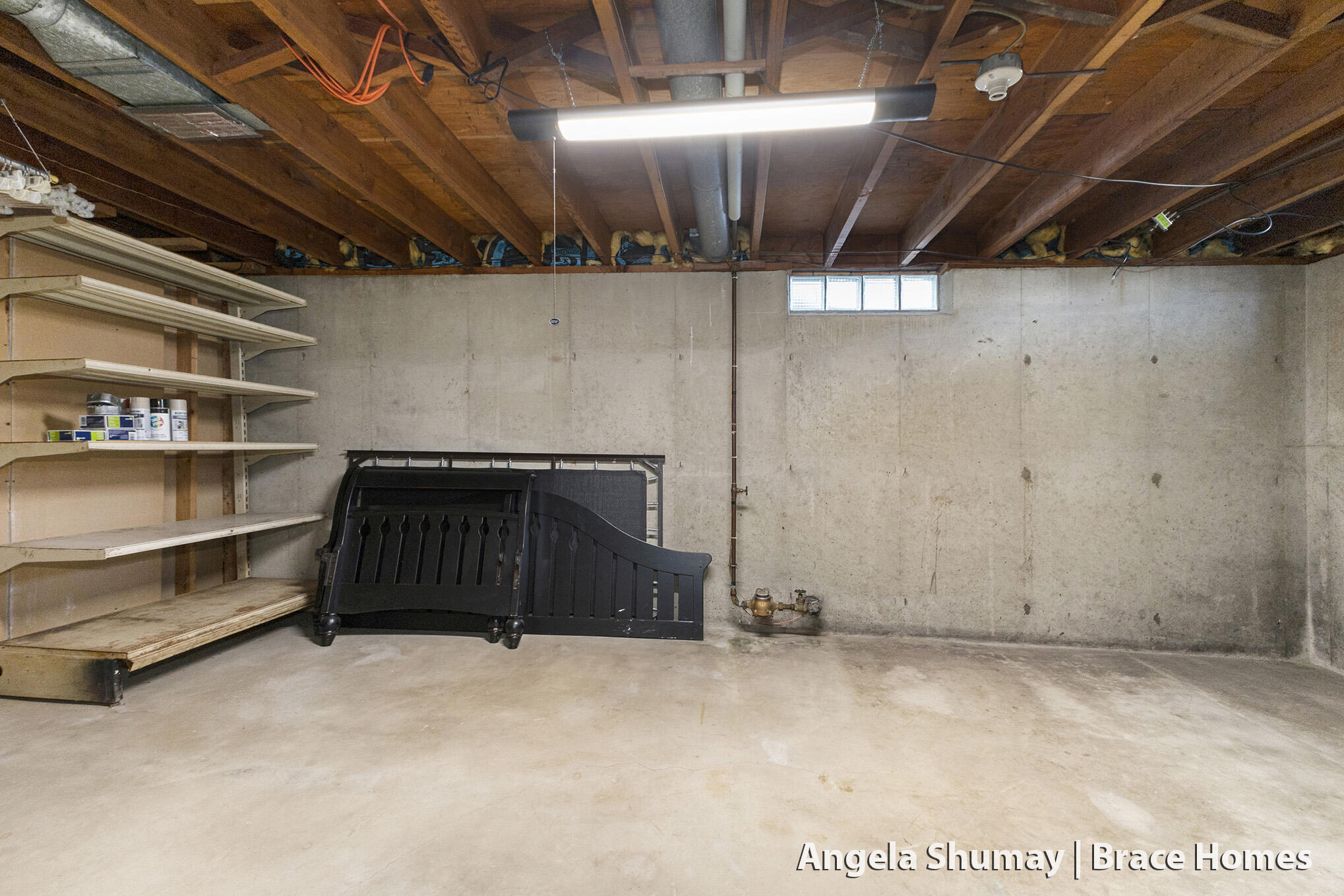 Grandville, Michigan 49418, United States, 3 Bedrooms Bedrooms, ,2 BathroomsBathrooms,Residential,Pending,229303