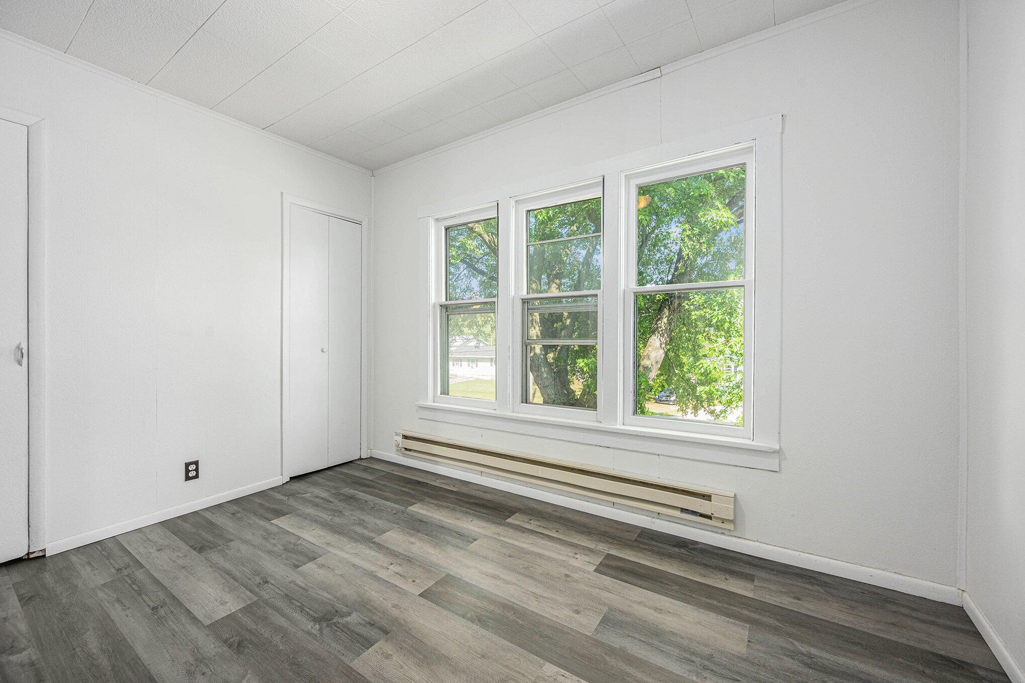 Hartford, Michigan 49057, United States, 2 Bedrooms Bedrooms, ,1 BathroomBathrooms,Residential,Active,214928