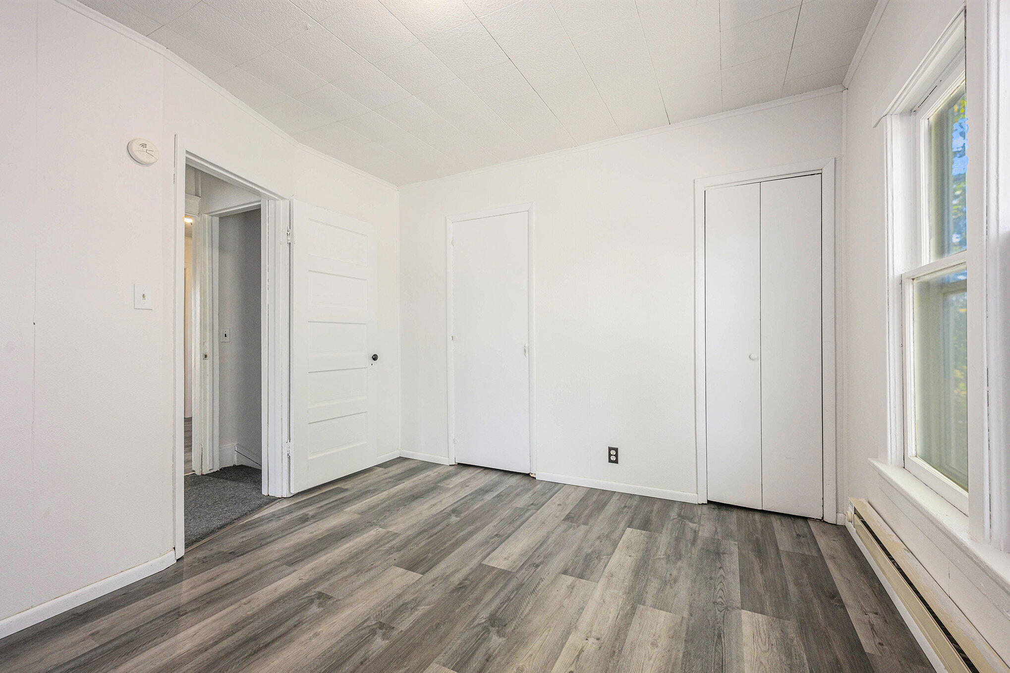 Hartford, Michigan 49057, United States, 2 Bedrooms Bedrooms, ,1 BathroomBathrooms,Residential,Active,214928