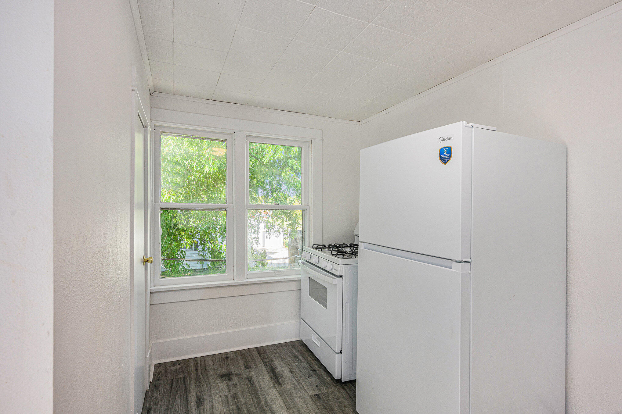 Hartford, Michigan 49057, United States, 2 Bedrooms Bedrooms, ,1 BathroomBathrooms,Residential,Active,214928