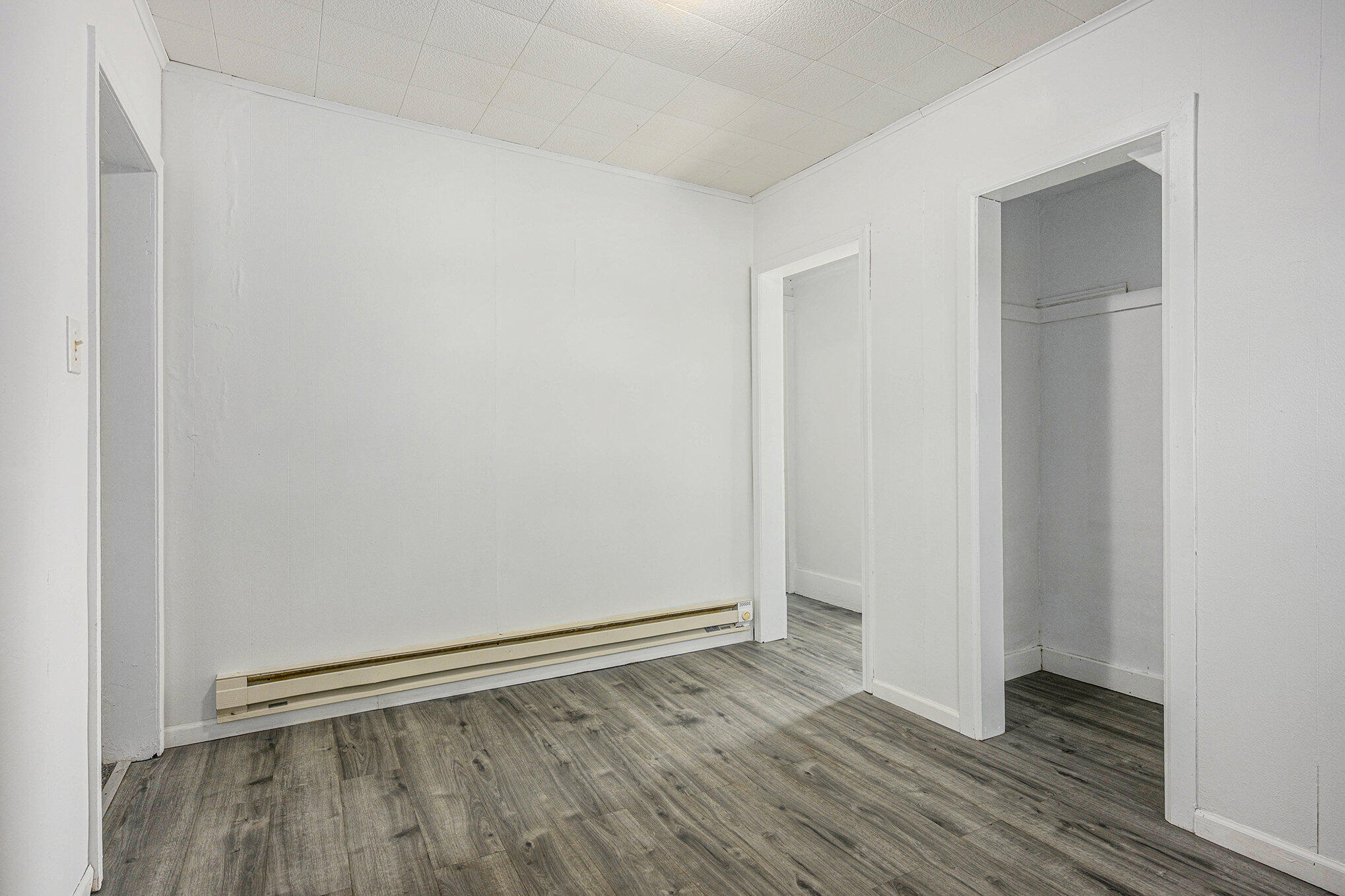 Hartford, Michigan 49057, United States, 2 Bedrooms Bedrooms, ,1 BathroomBathrooms,Residential,Active,214928