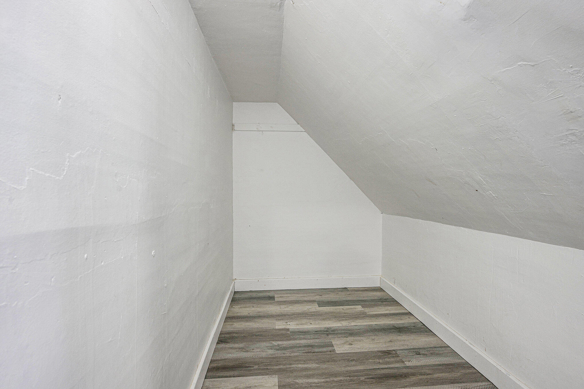 Hartford, Michigan 49057, United States, 2 Bedrooms Bedrooms, ,1 BathroomBathrooms,Residential,Active,214928