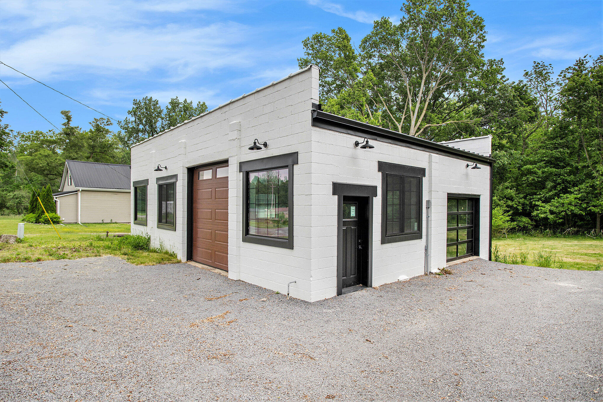 786 W Colon Road