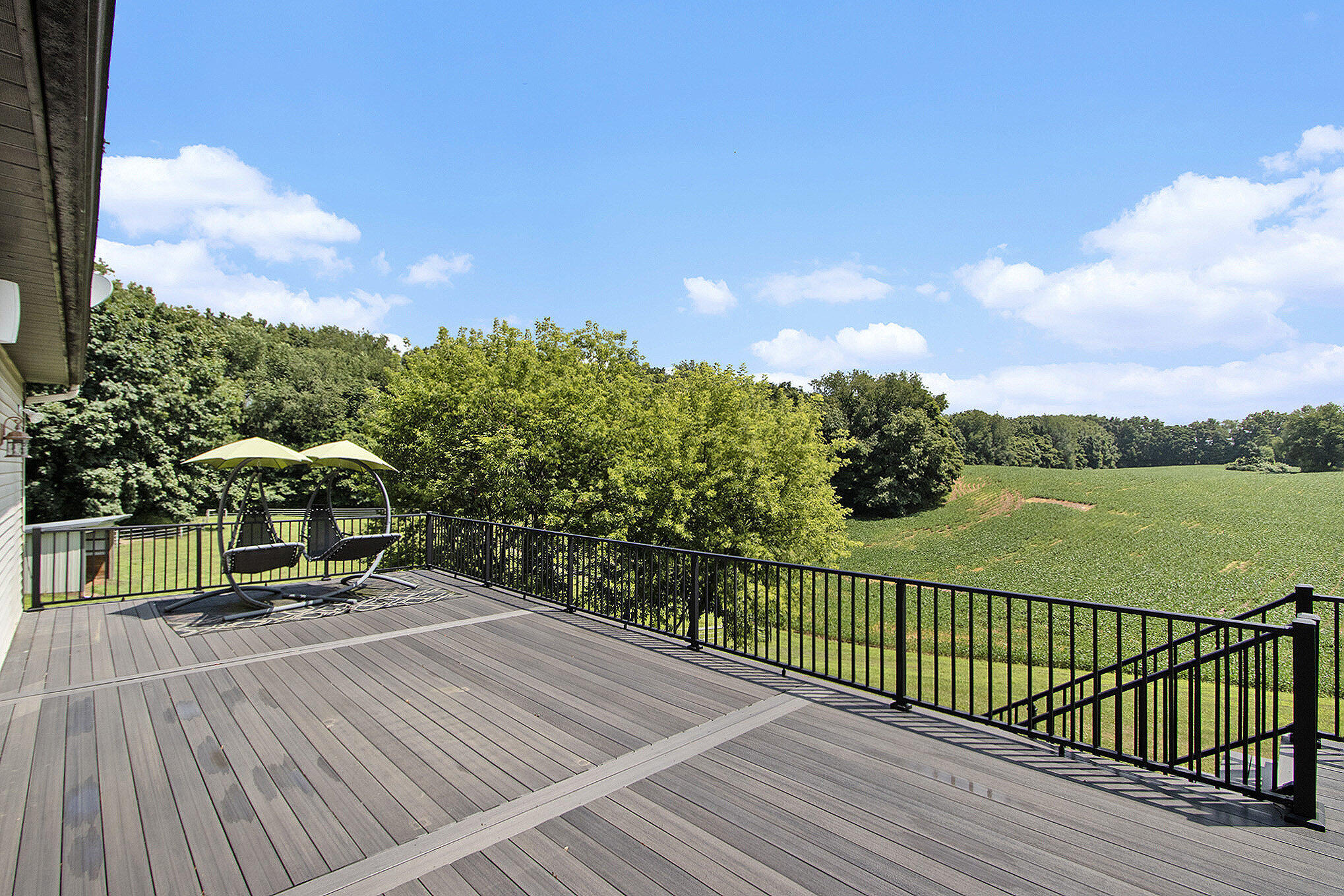 Plainwell, Michigan 49080, United States, 4 Bedrooms Bedrooms, ,3 BathroomsBathrooms,Residential,Pending,183508