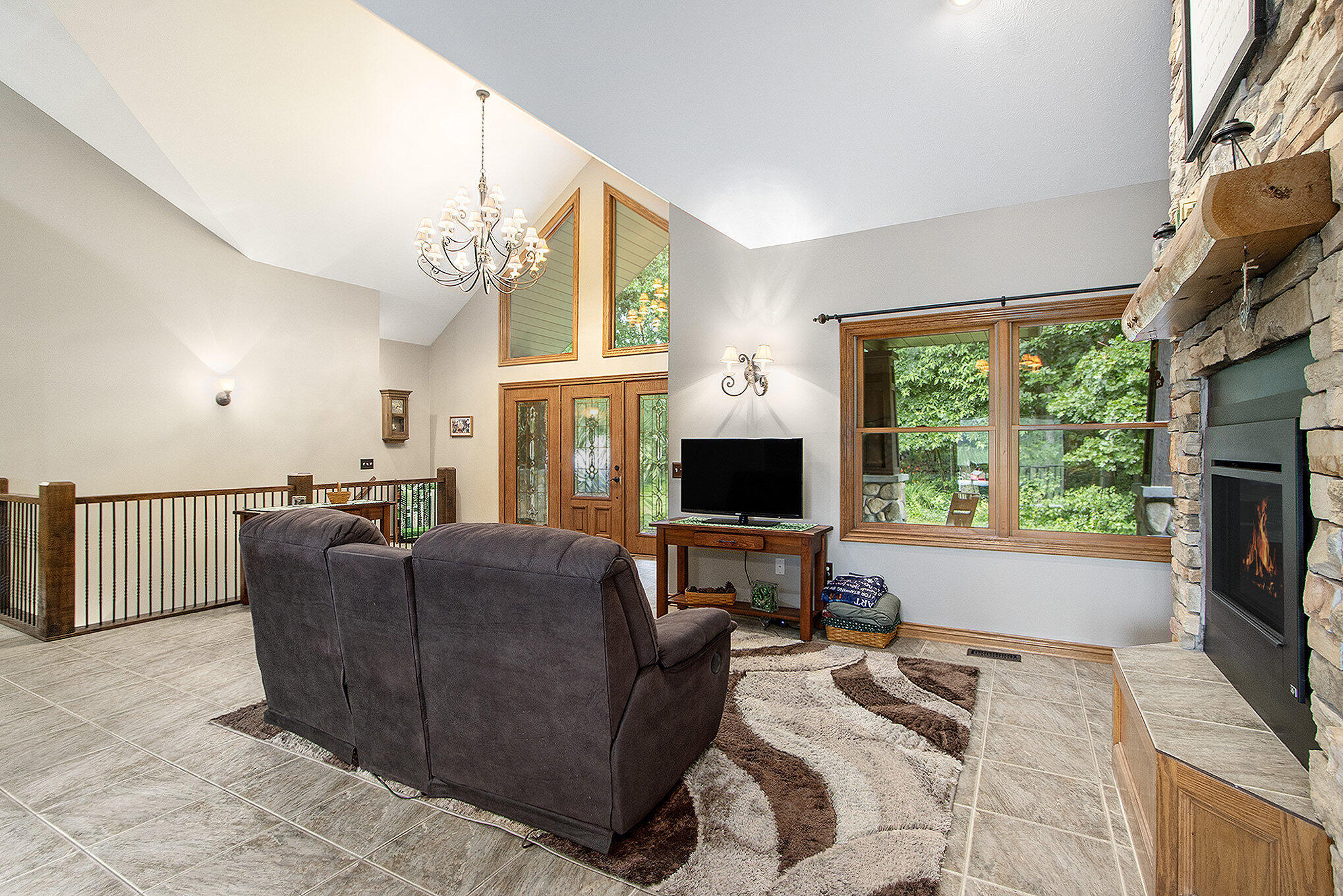 Plainwell, Michigan 49080, United States, 4 Bedrooms Bedrooms, ,3 BathroomsBathrooms,Residential,Pending,183508