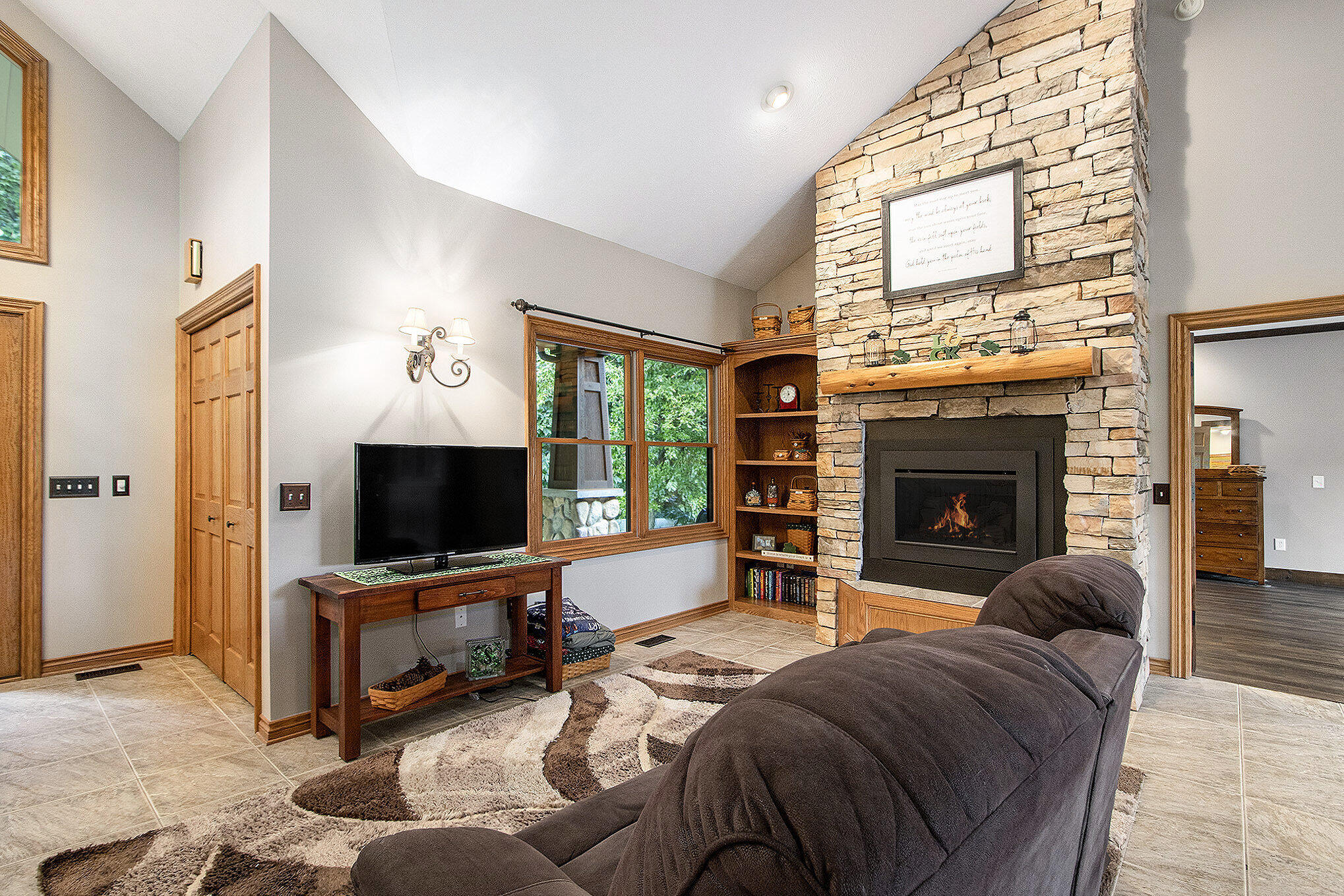 Plainwell, Michigan 49080, United States, 4 Bedrooms Bedrooms, ,3 BathroomsBathrooms,Residential,Pending,183508