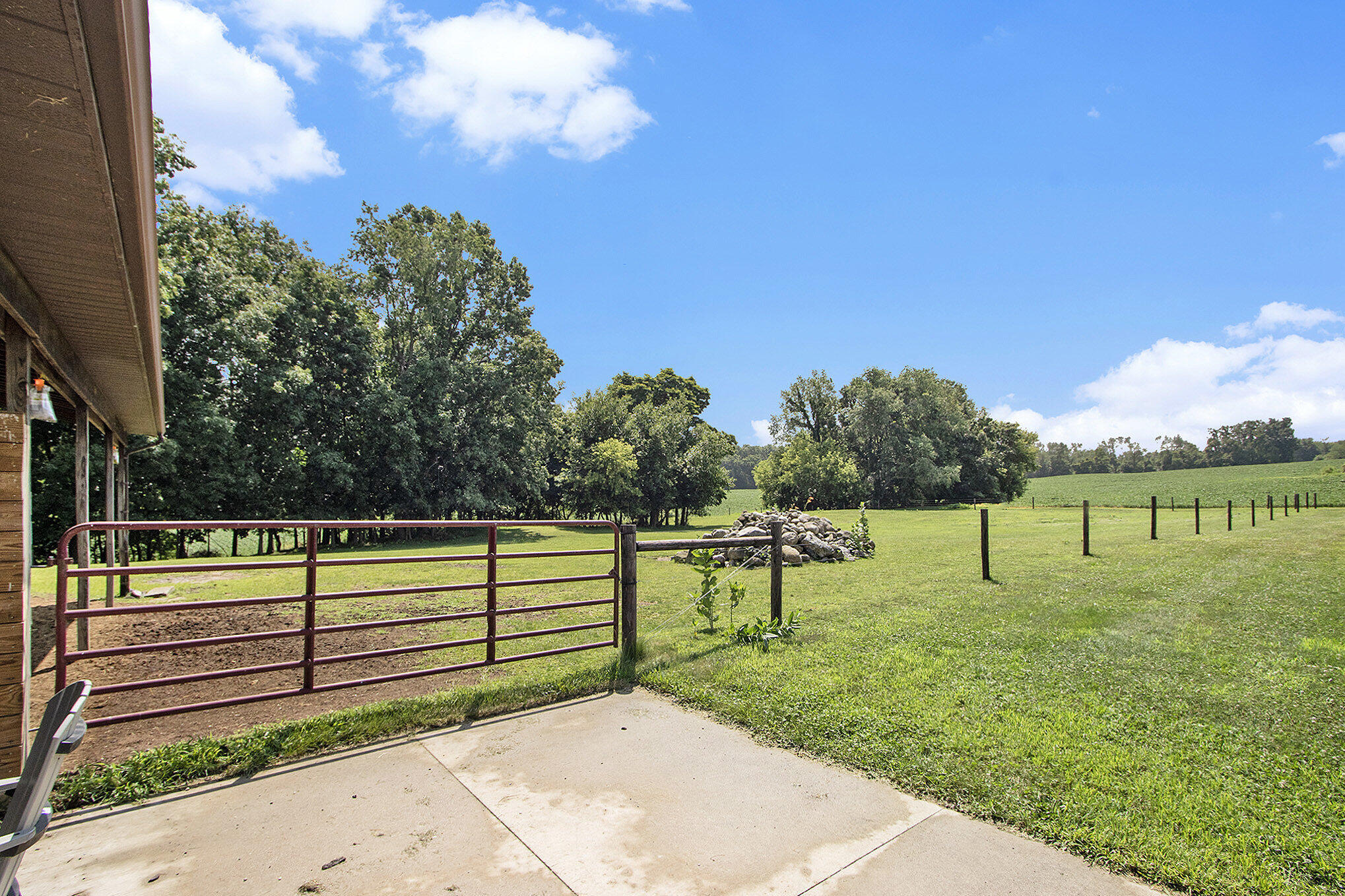 Plainwell, Michigan 49080, United States, 4 Bedrooms Bedrooms, ,3 BathroomsBathrooms,Residential,Pending,183508