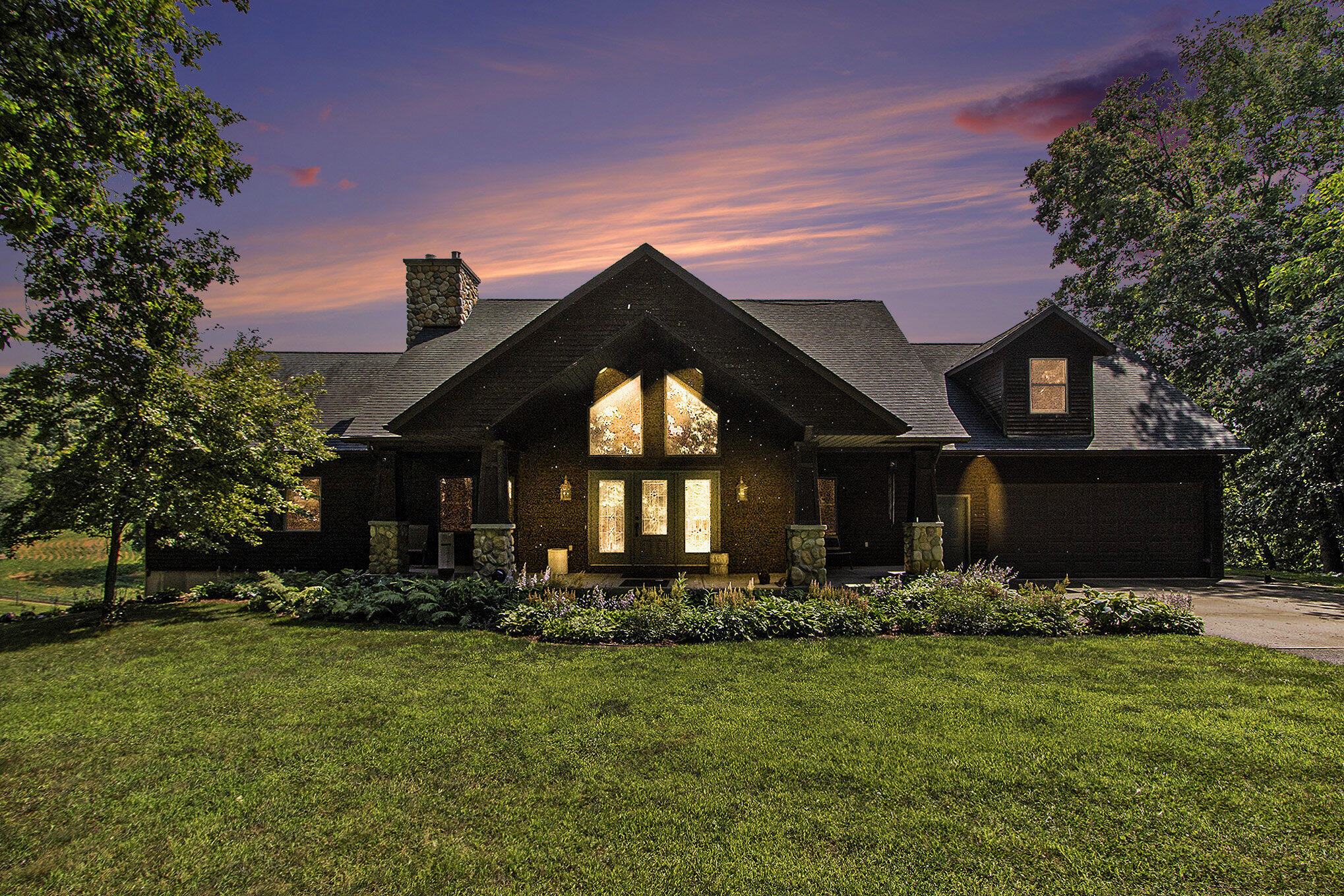 Plainwell, Michigan 49080, United States, 4 Bedrooms Bedrooms, ,3 BathroomsBathrooms,Residential,Pending,183508