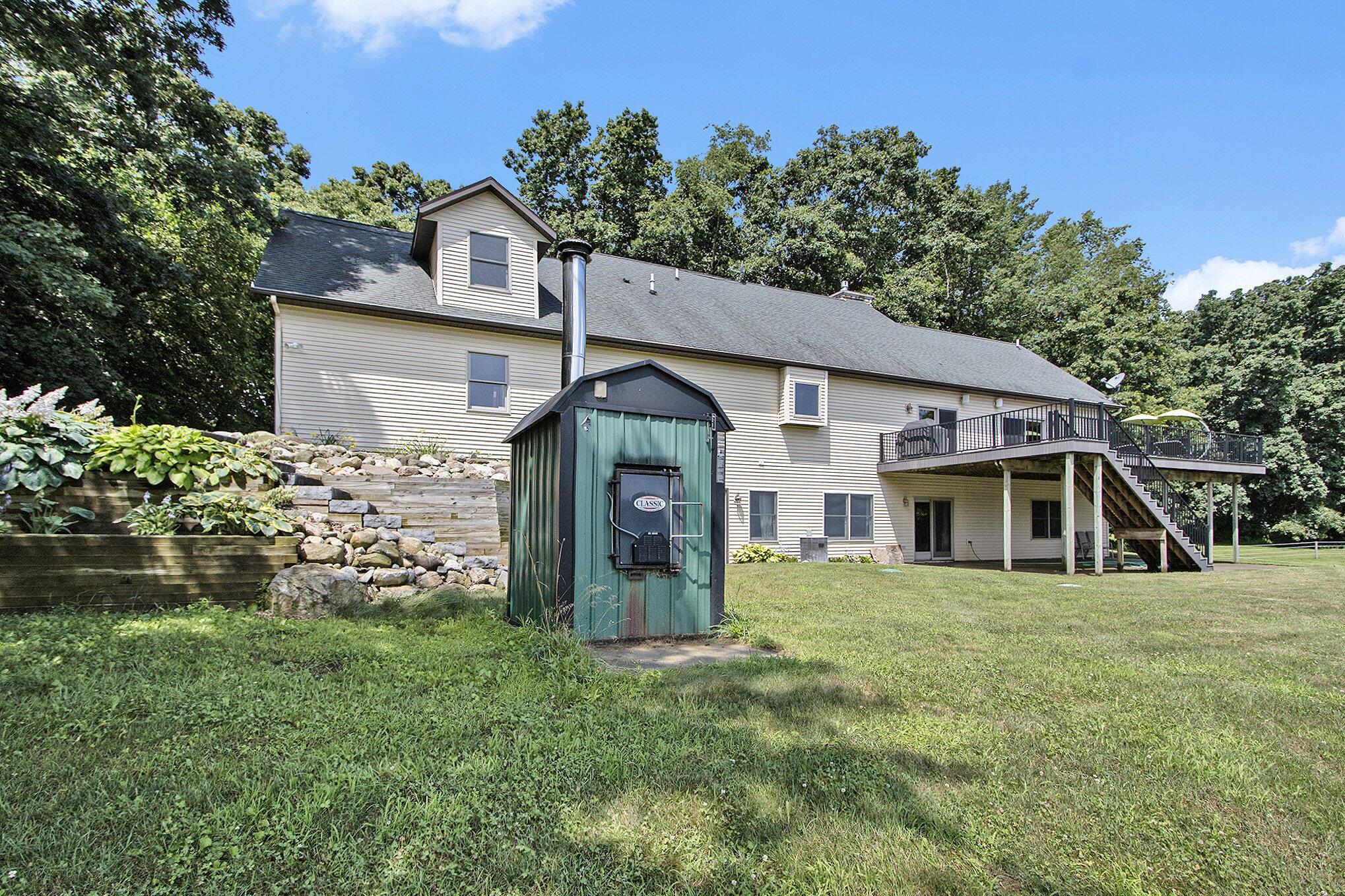 Plainwell, Michigan 49080, United States, 4 Bedrooms Bedrooms, ,3 BathroomsBathrooms,Residential,Pending,183508