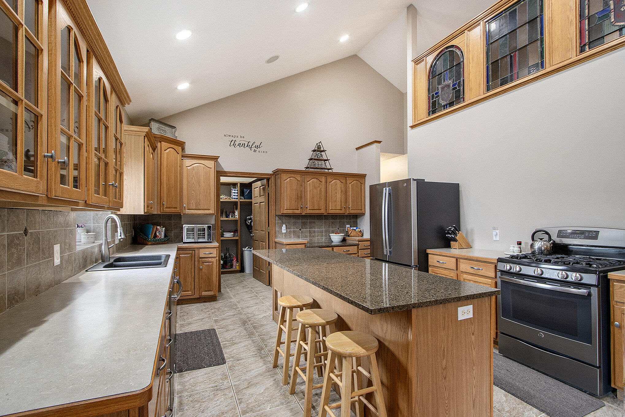 Plainwell, Michigan 49080, United States, 4 Bedrooms Bedrooms, ,3 BathroomsBathrooms,Residential,Pending,183508