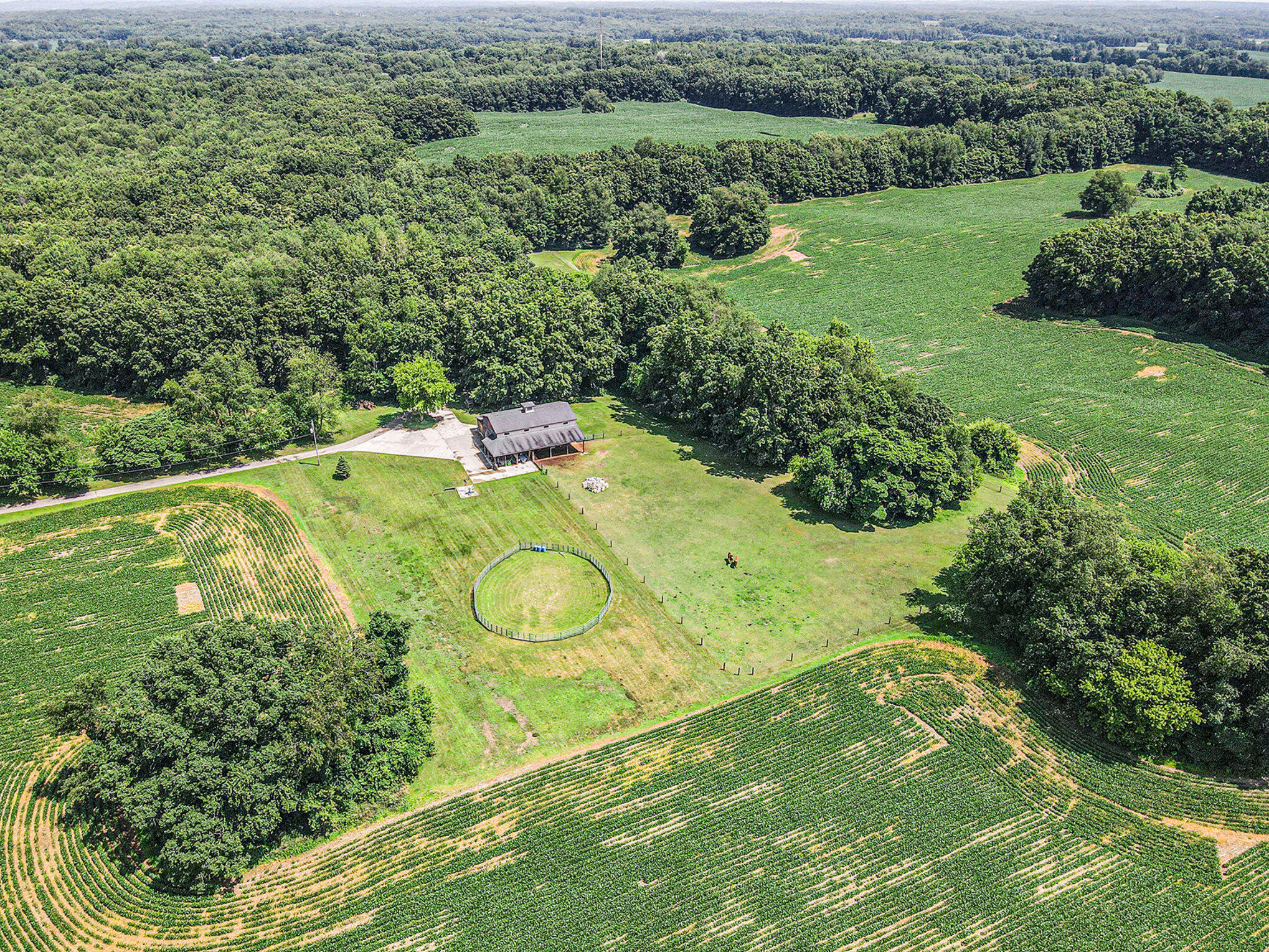 Plainwell, Michigan 49080, United States, 4 Bedrooms Bedrooms, ,3 BathroomsBathrooms,Residential,Pending,183508