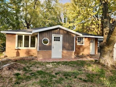 Photo of 1201 Summer Street, Benton Harbor, MI 49022 (MLS # 25056215)